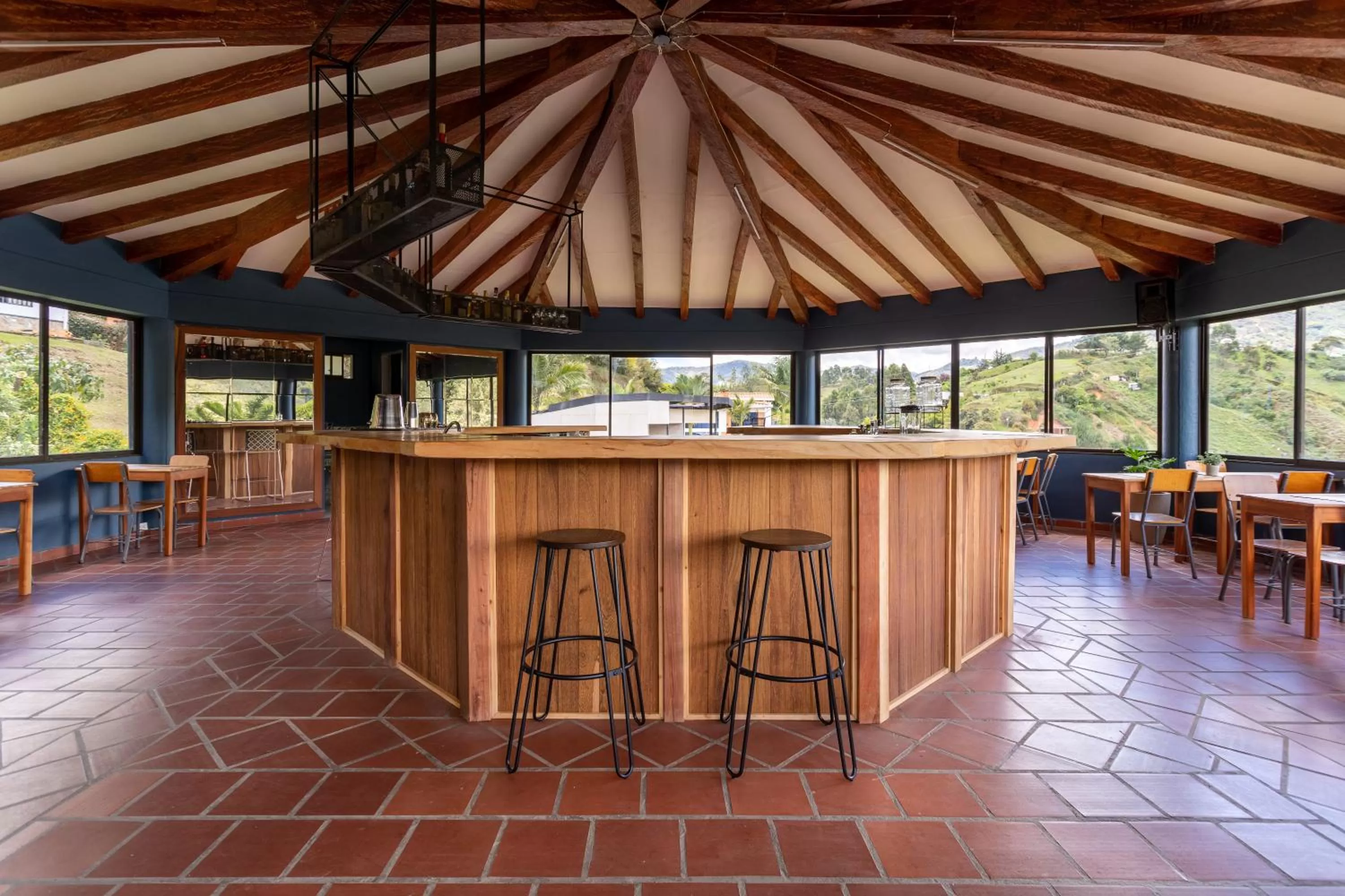 Lounge or bar in Soy Local Guatape