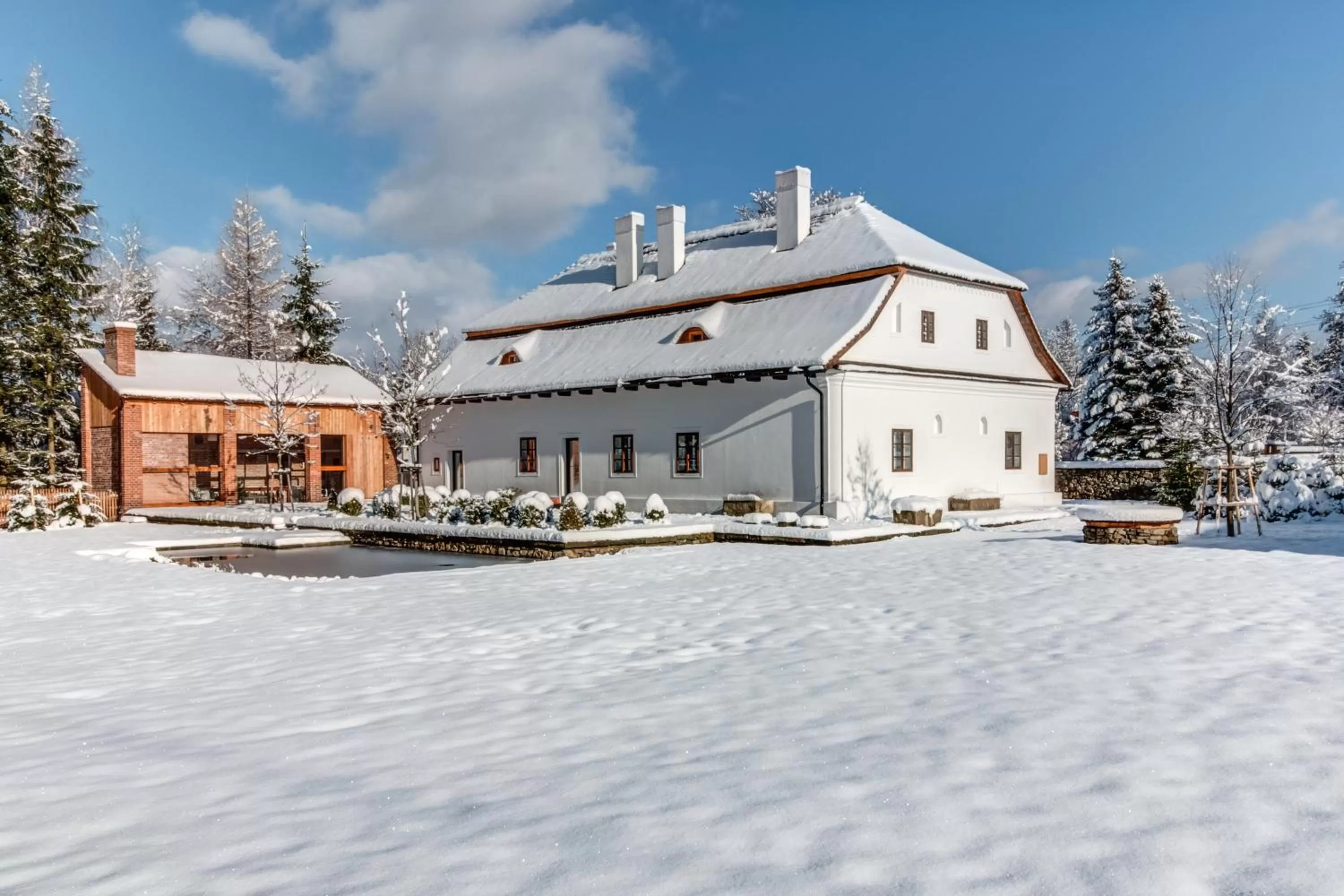 Facade/entrance, Winter in Boutique hotel Mezi plutky