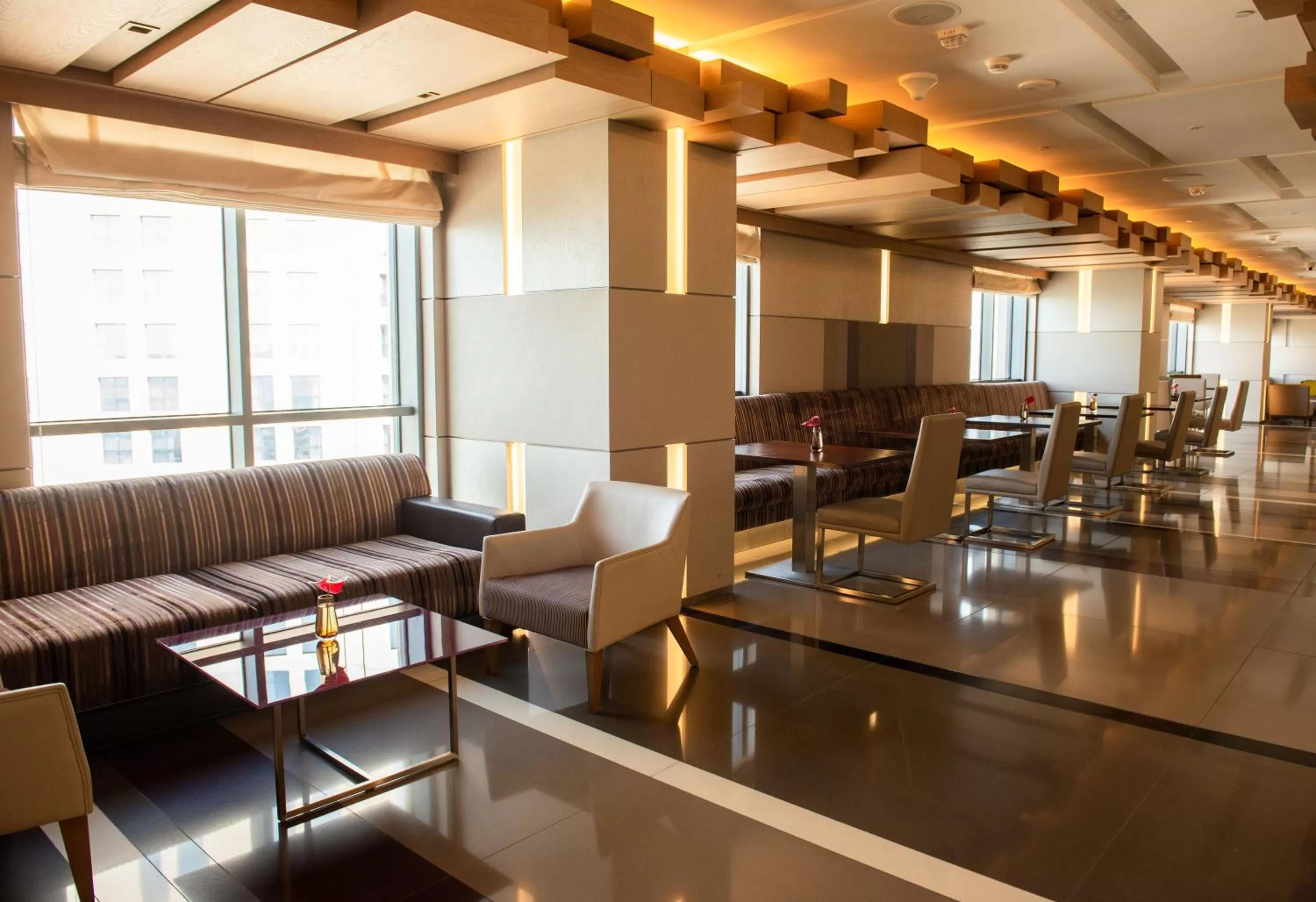 Lounge or bar in Hyatt Regency Dubai Creek Heights