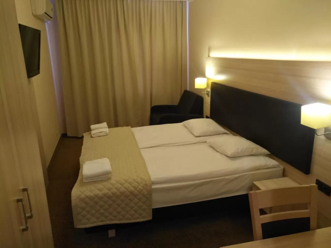 Bedroom, Bed in Spa Hotel Gloria Przemyśl