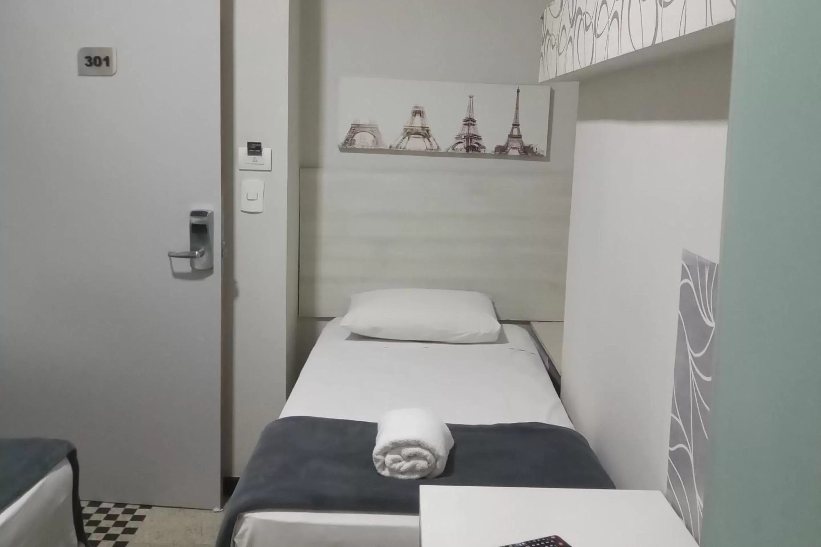 Bedroom in Compacto Hotel Alphaville Campinas