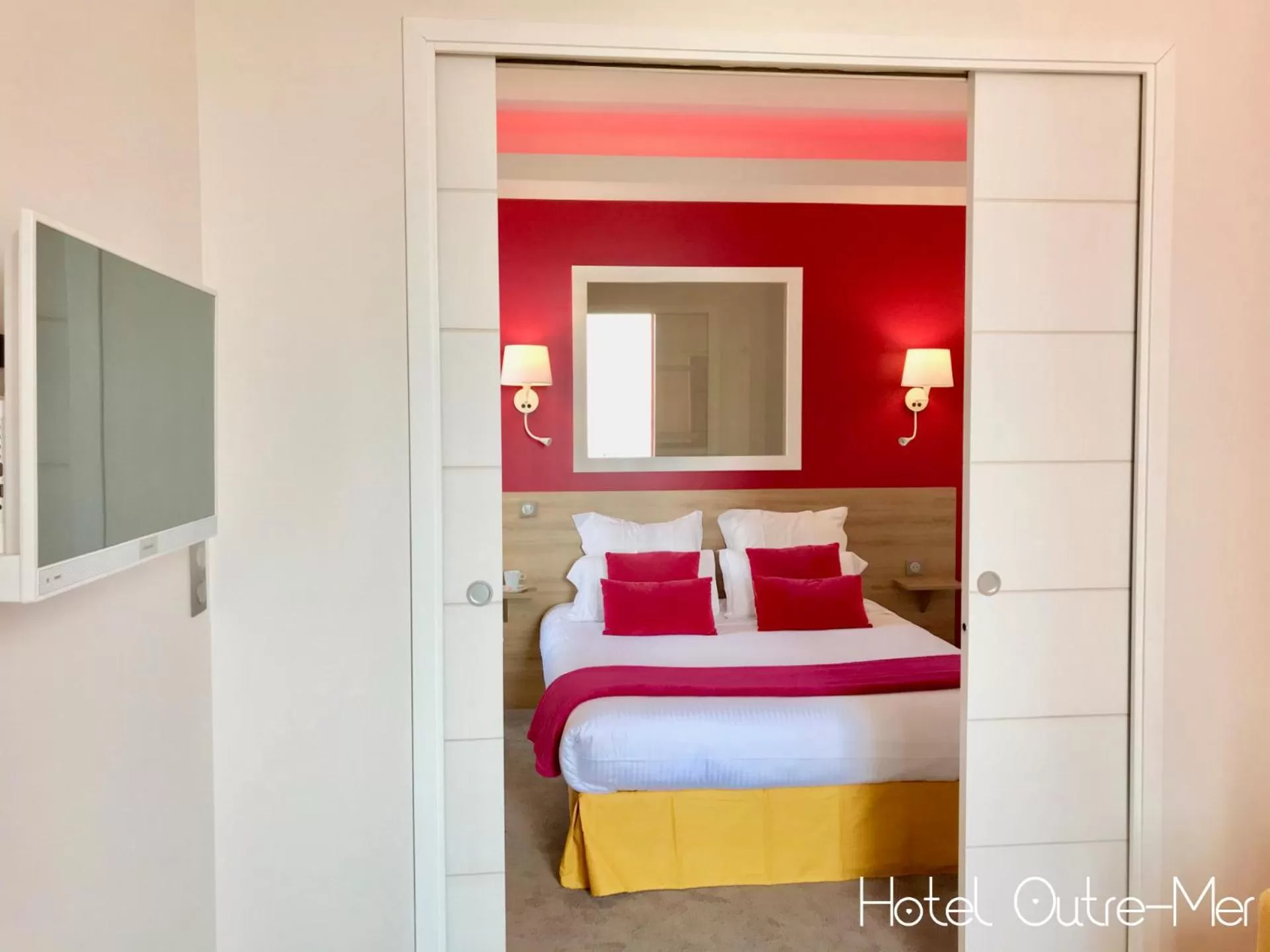 Bed in Hôtel Outre-Mer - Villa Le Couchant