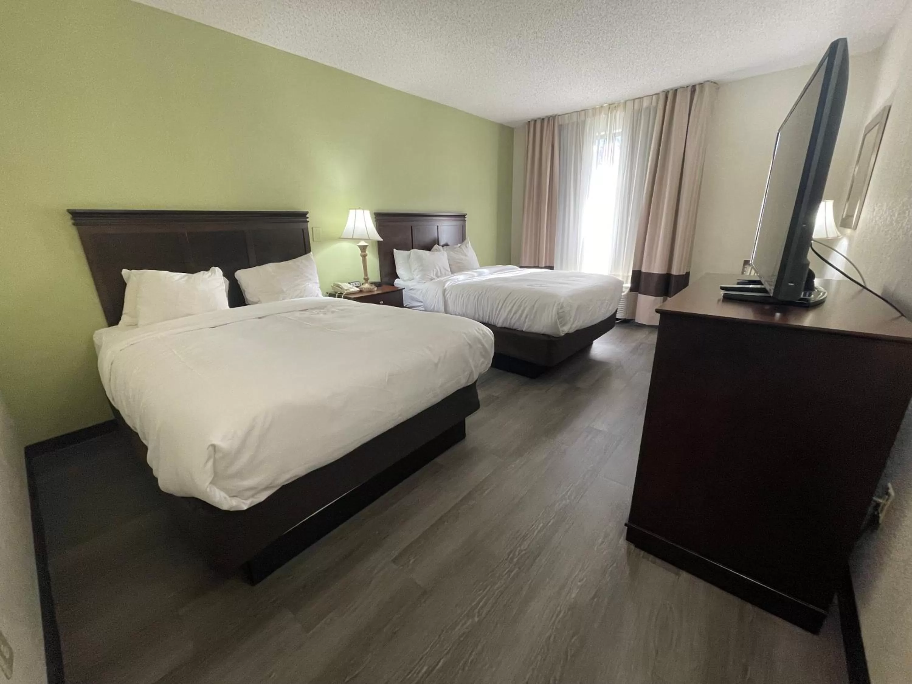 Bed in Comfort Inn Pinehurst - Southern Pines