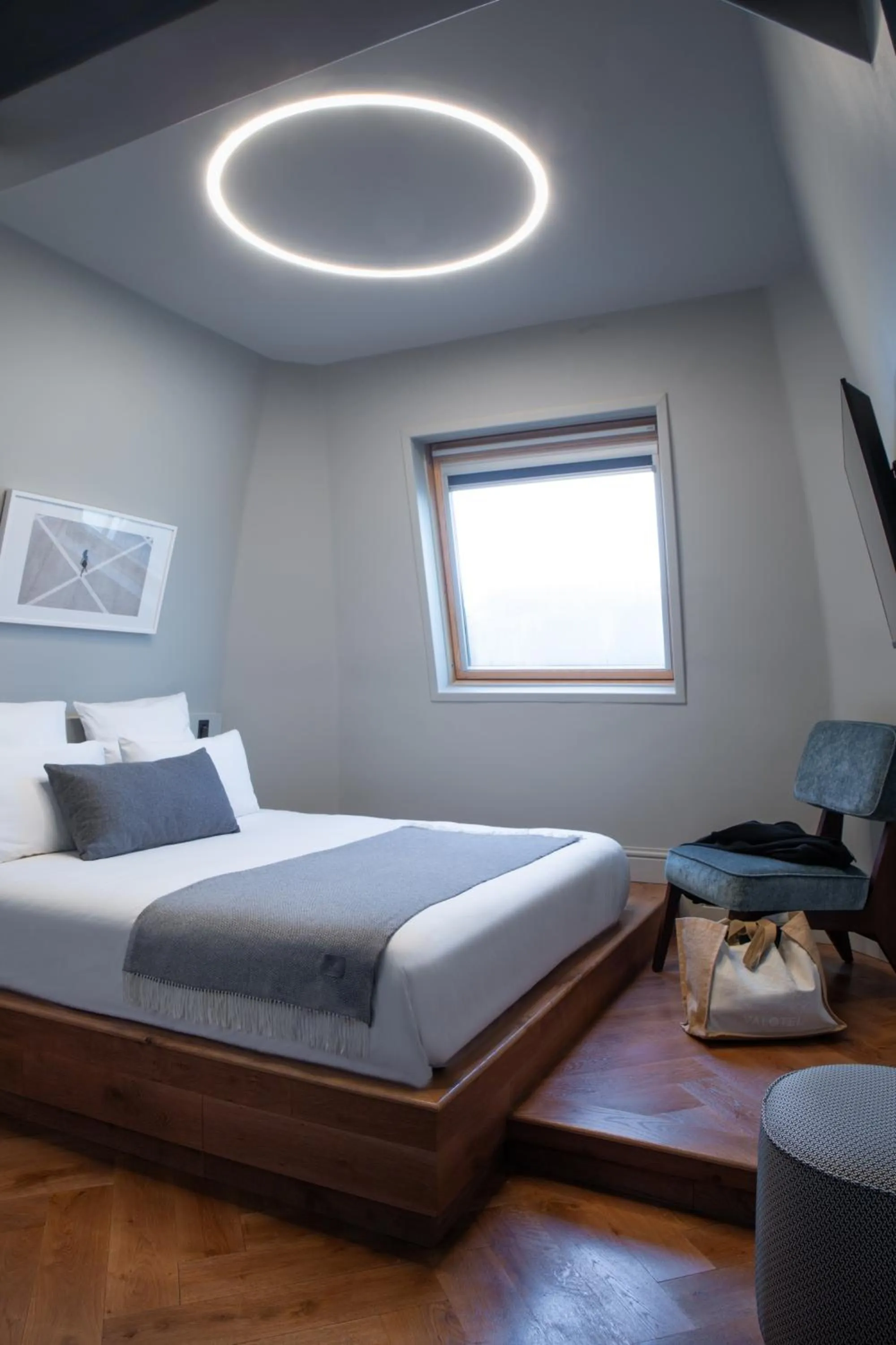 Bed in Hotel Flanelles Paris