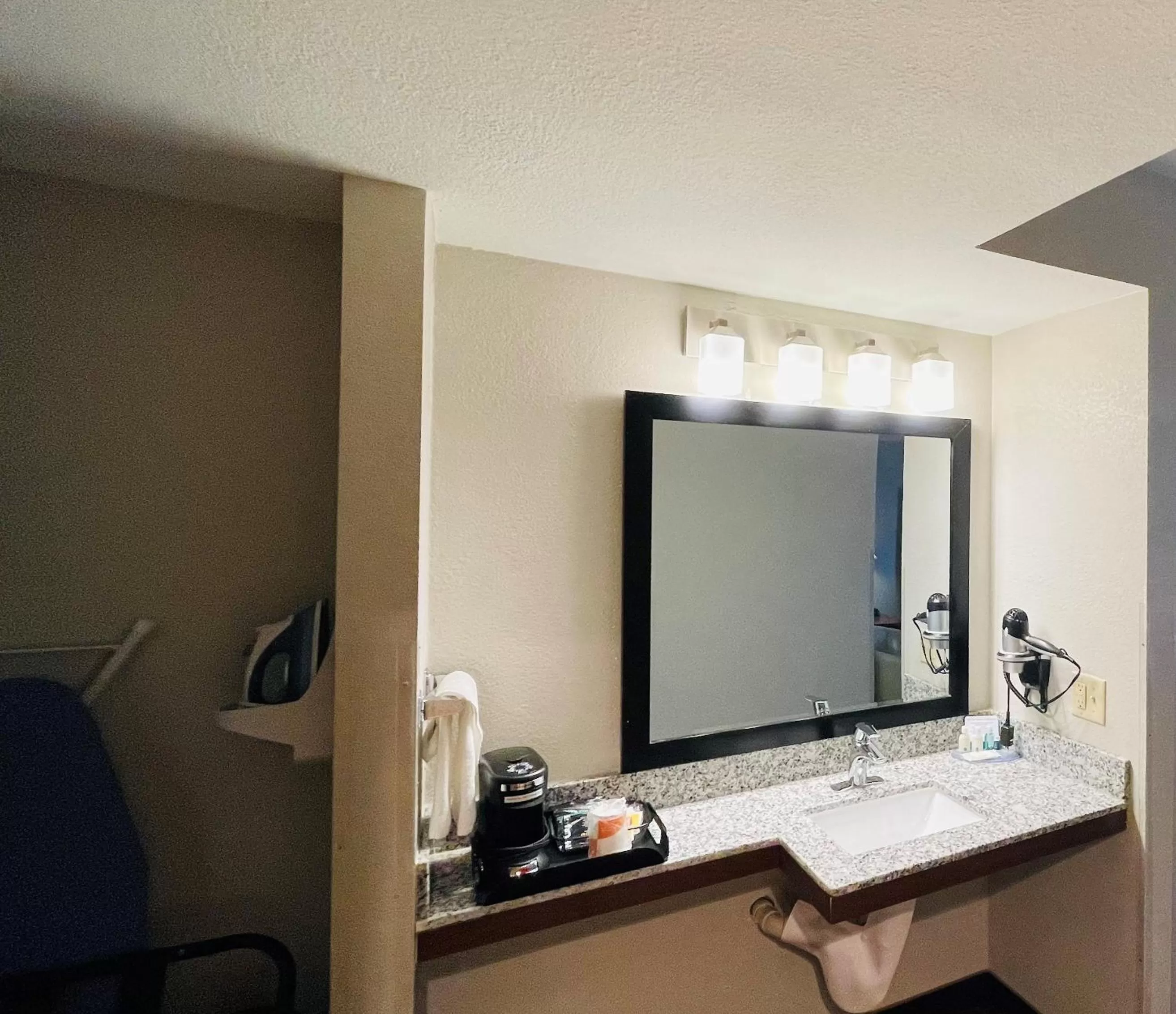 Bathroom in Quality Inn Madison West Near University Area