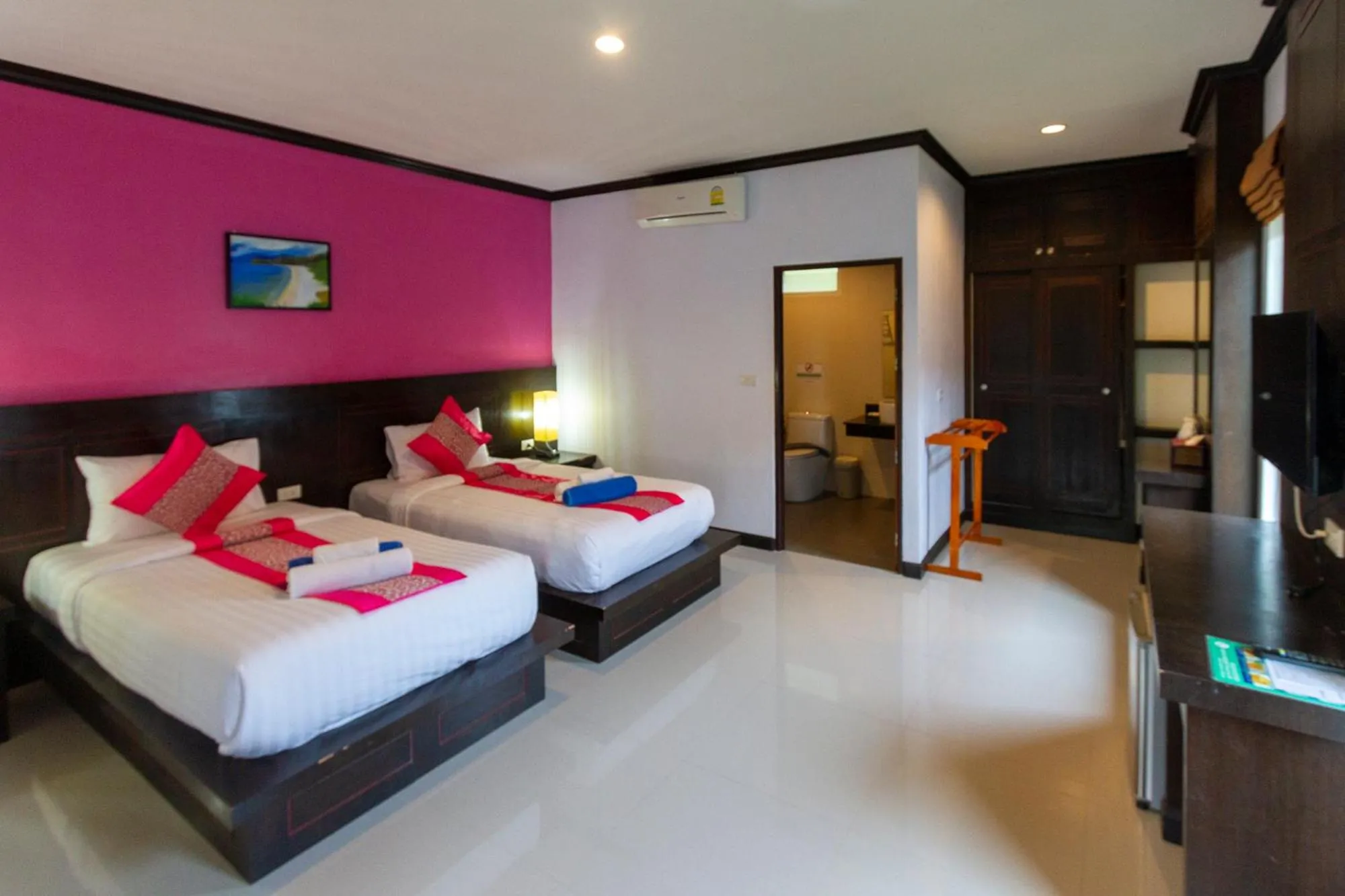 Bedroom, Bed in Lanta Lapaya Resort