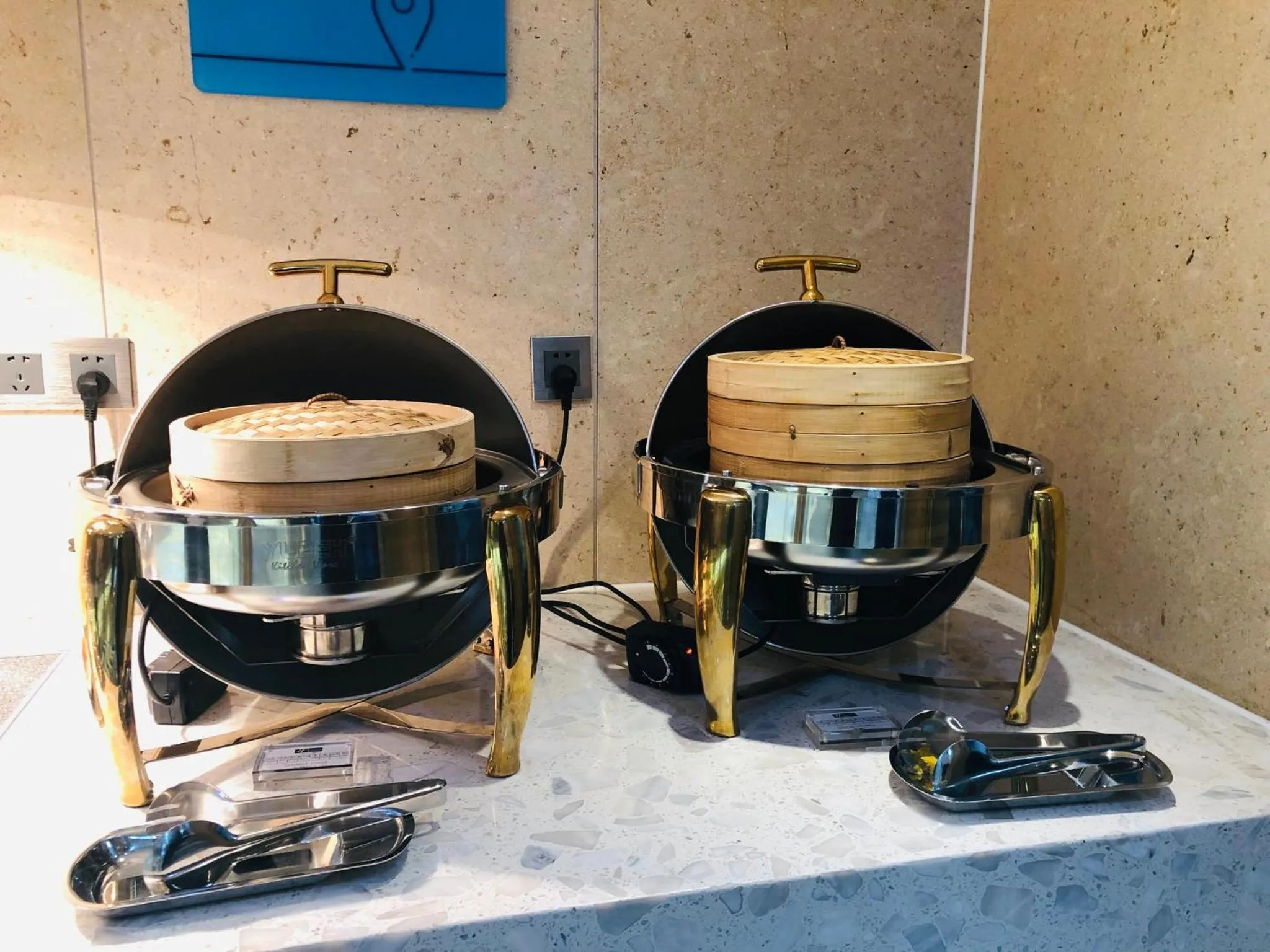 Restaurant/places to eat in Holiday Inn Express Chengdu North Railway Station by IHG - Near Panda Base, Near Chunxi Road Free laundromat