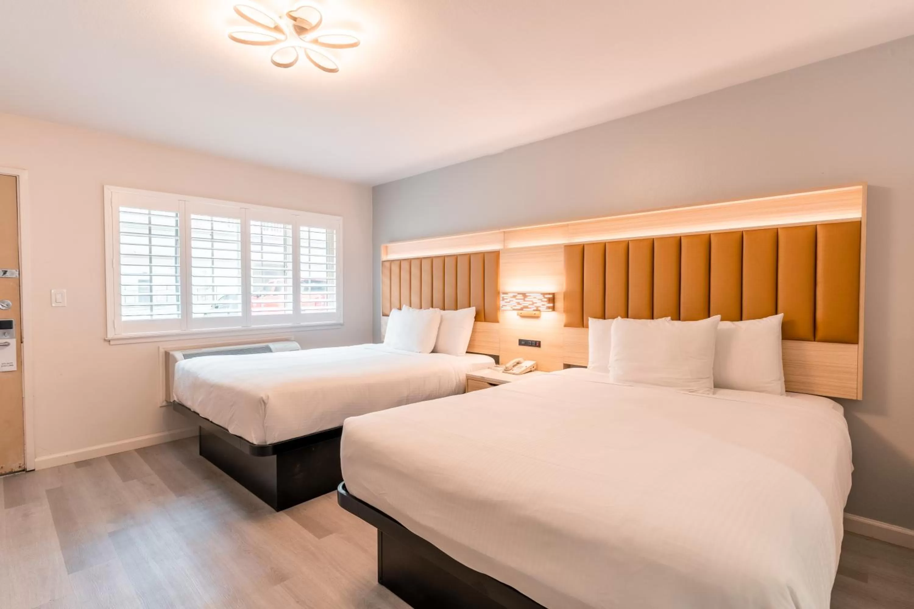 Bed in Inn on Broadway