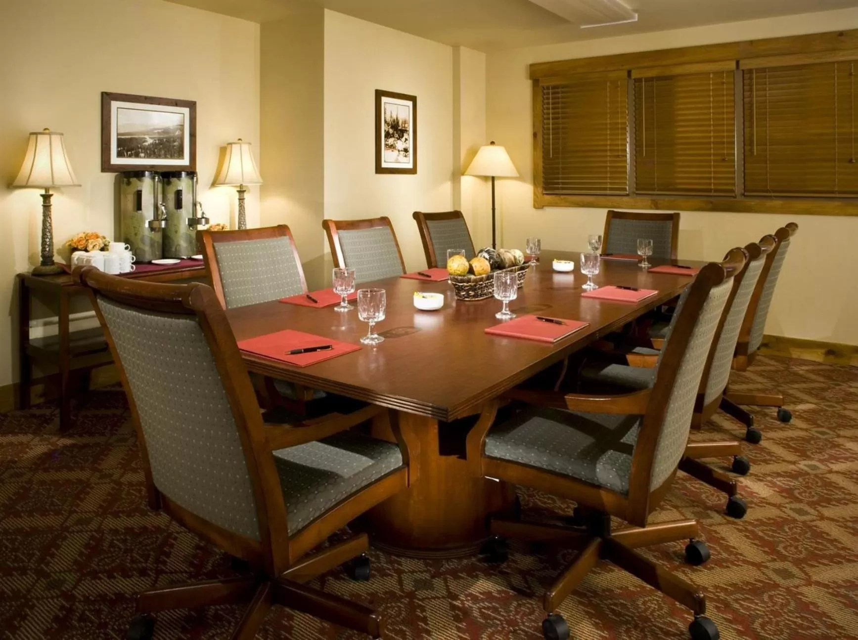 Meeting/conference room in Mountain Thunder Lodge, A Vail Resorts Property