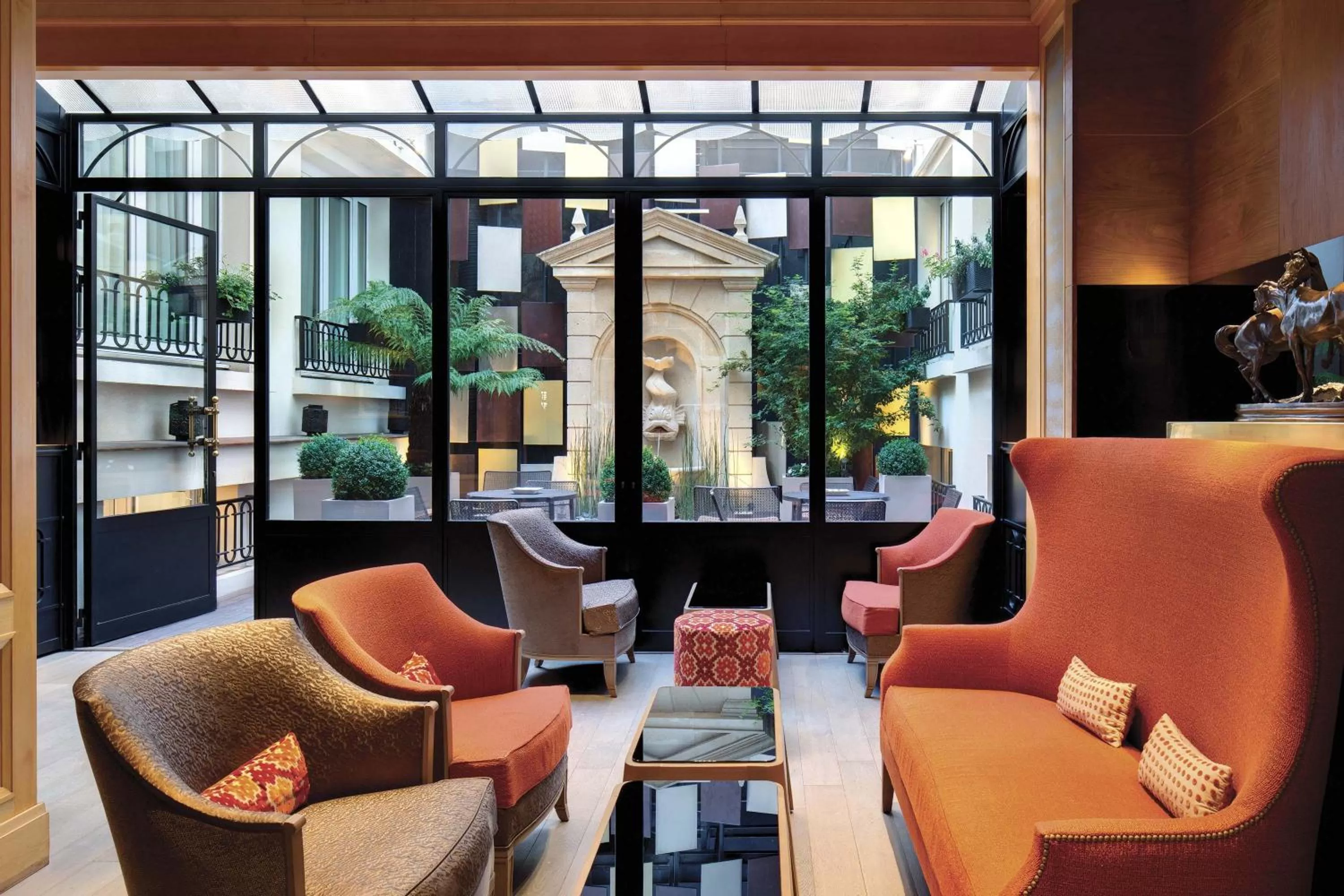 Patio in Rochester Champs Elysees