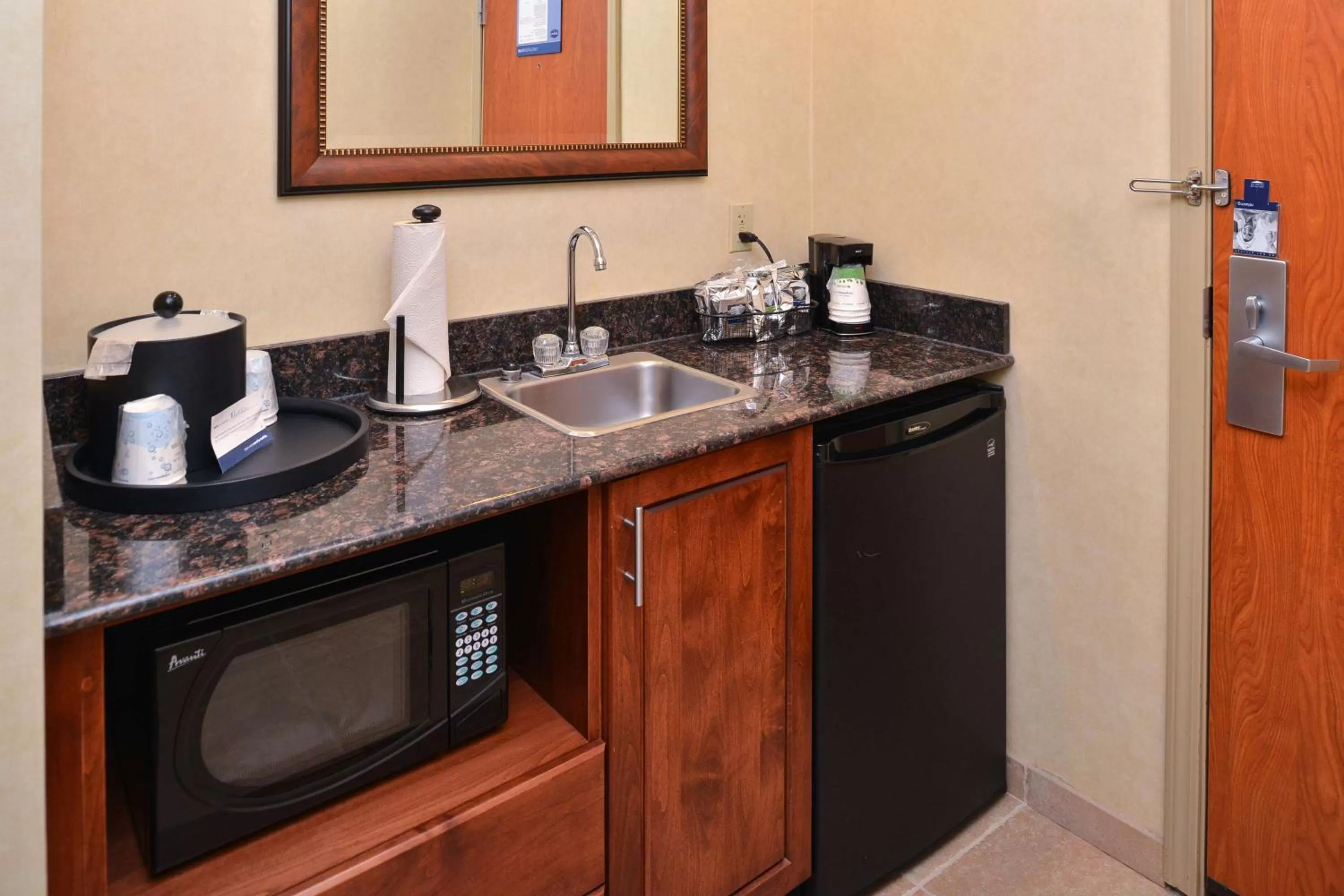 Bed in Hampton Inn Rock Springs