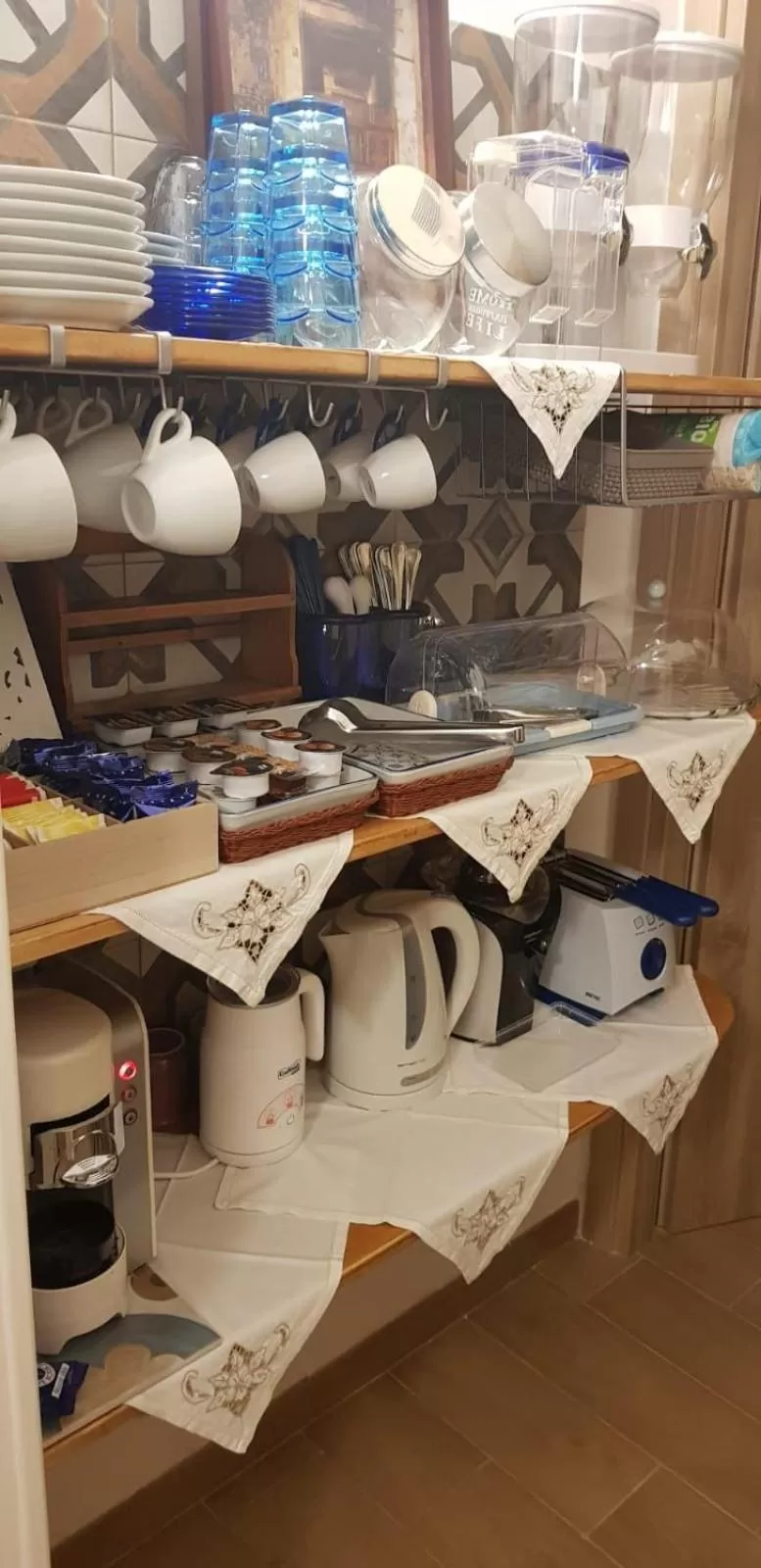 Restaurant/Places to Eat in La corte di Angelica