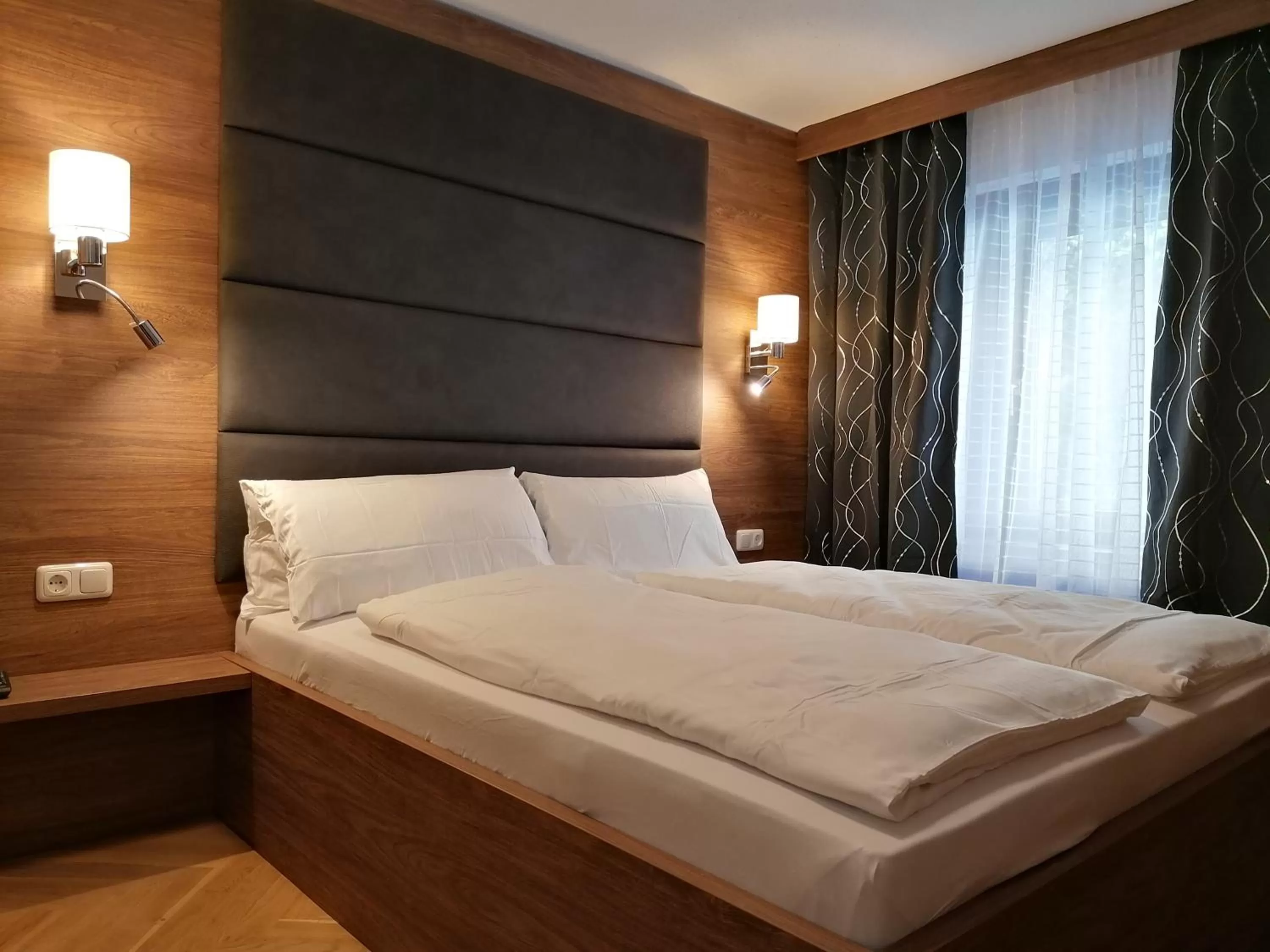 Bedroom, Bed in GOLDEN STAR - Premium Apartments