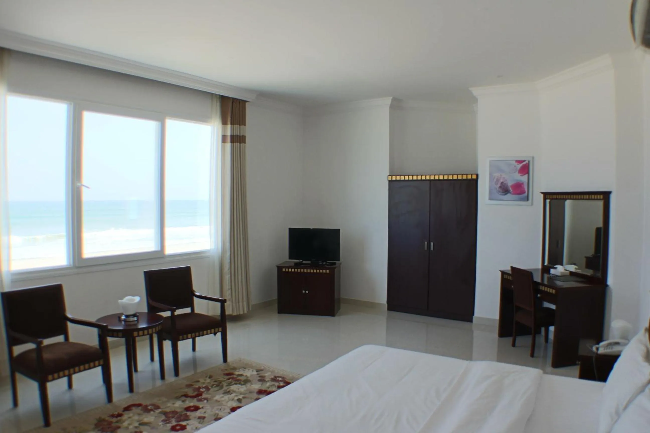 Sea view, Bed in Beach Resort Salalah