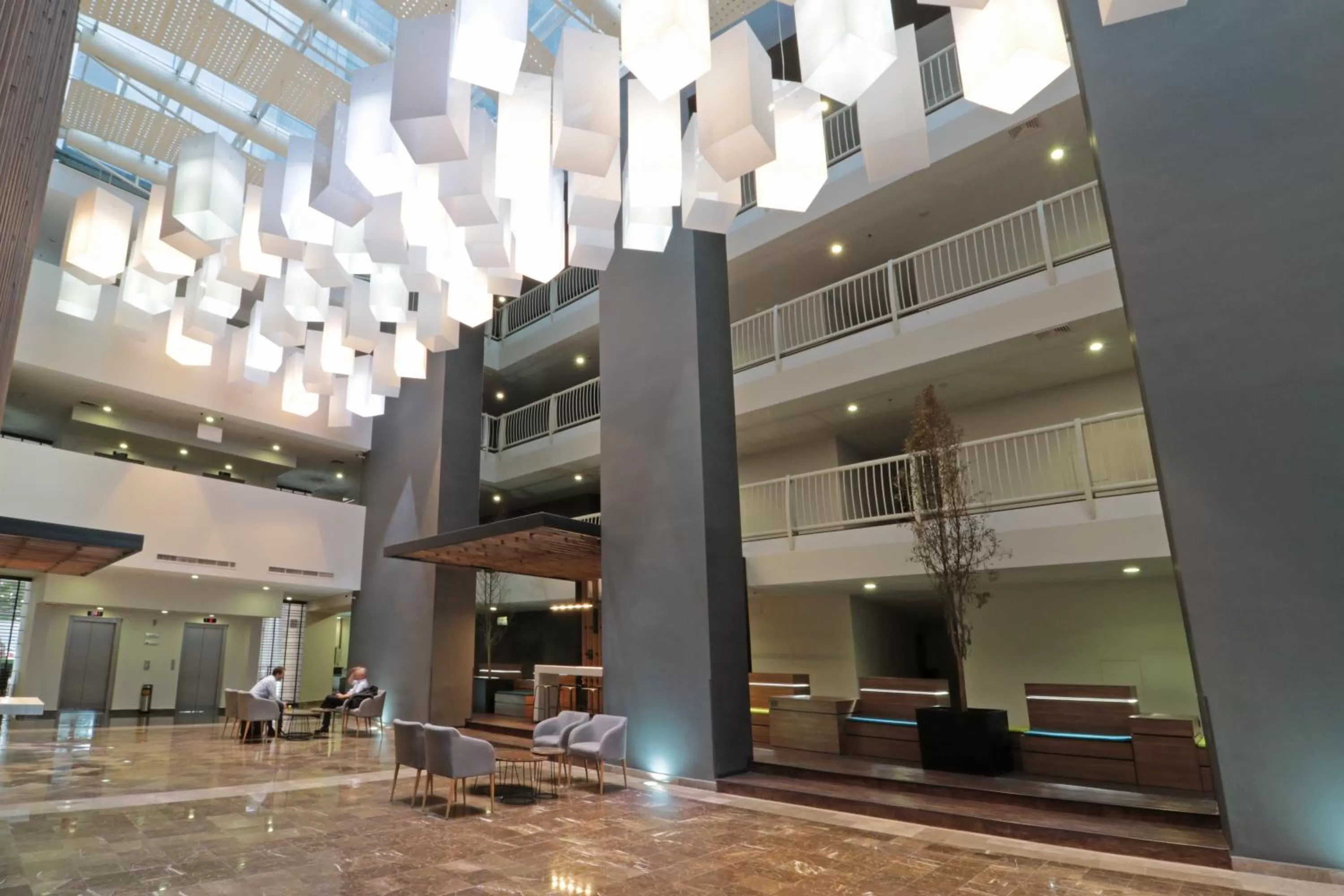 Lobby or reception in Holiday Inn Express San Luis Potosí by IHG