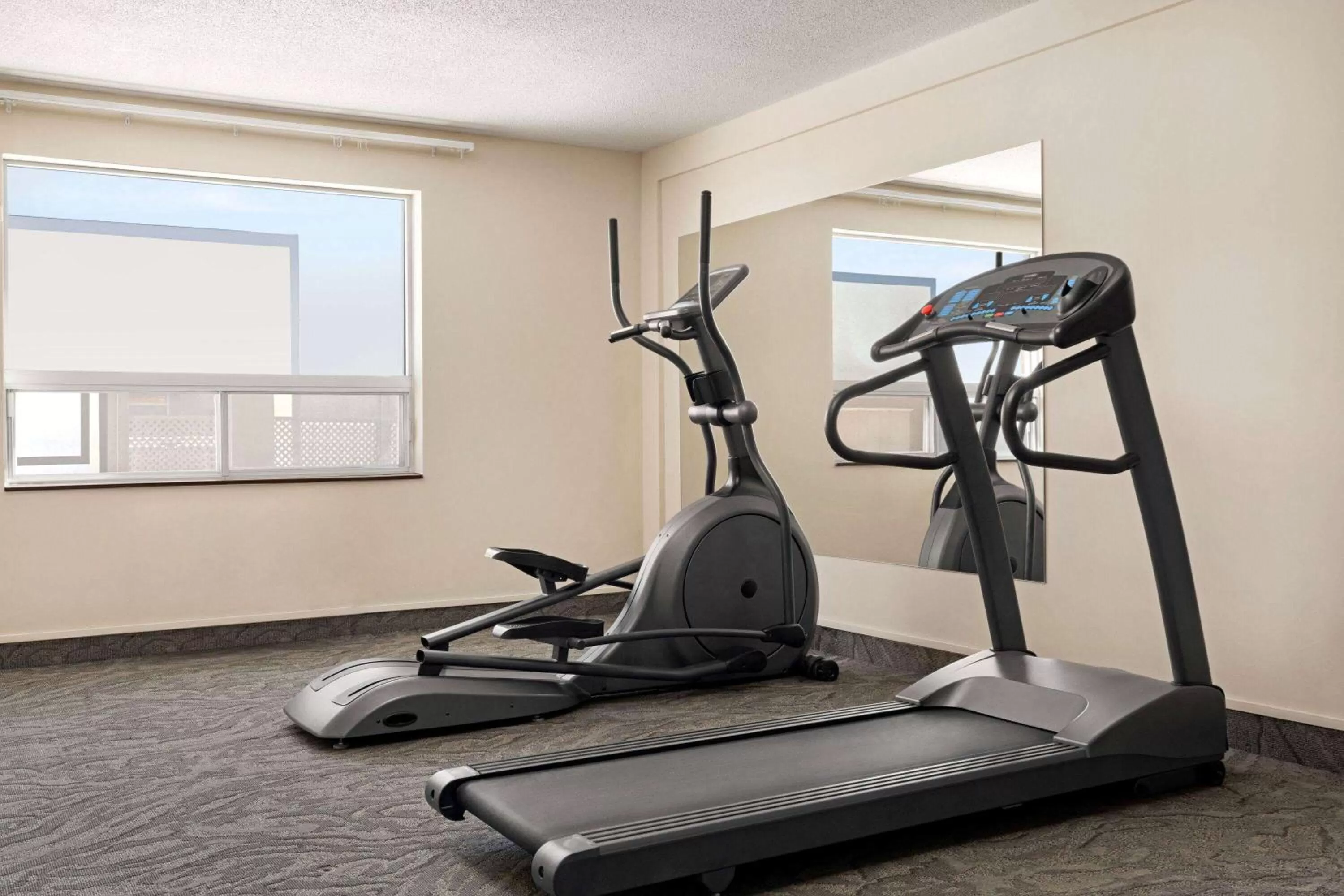 Fitness centre/facilities in Travelodge by Wyndham Timmins