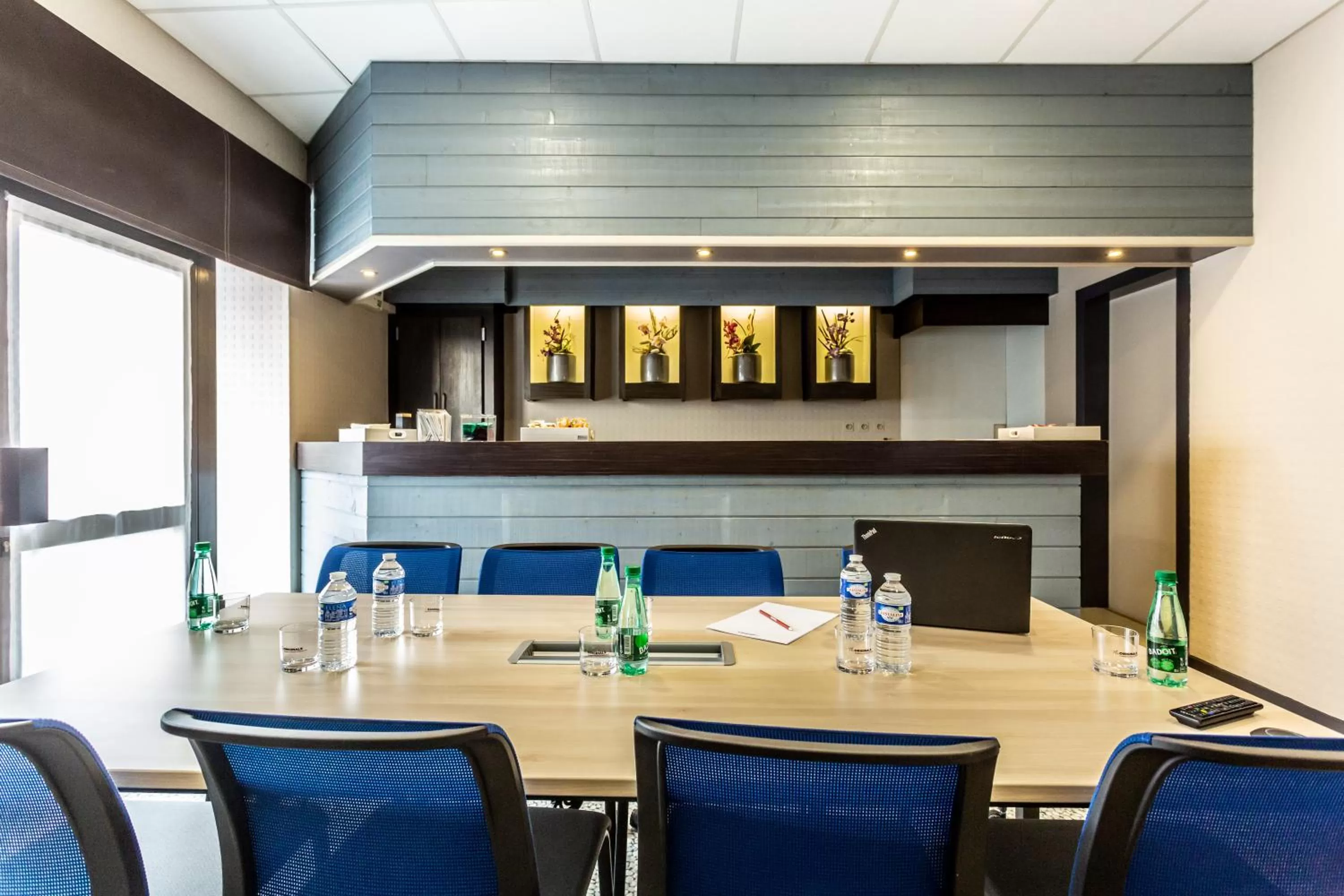 Business facilities in Hôtel The Originals City Le Berry - proche centre-ville - Gare - parking - recharge véhicule