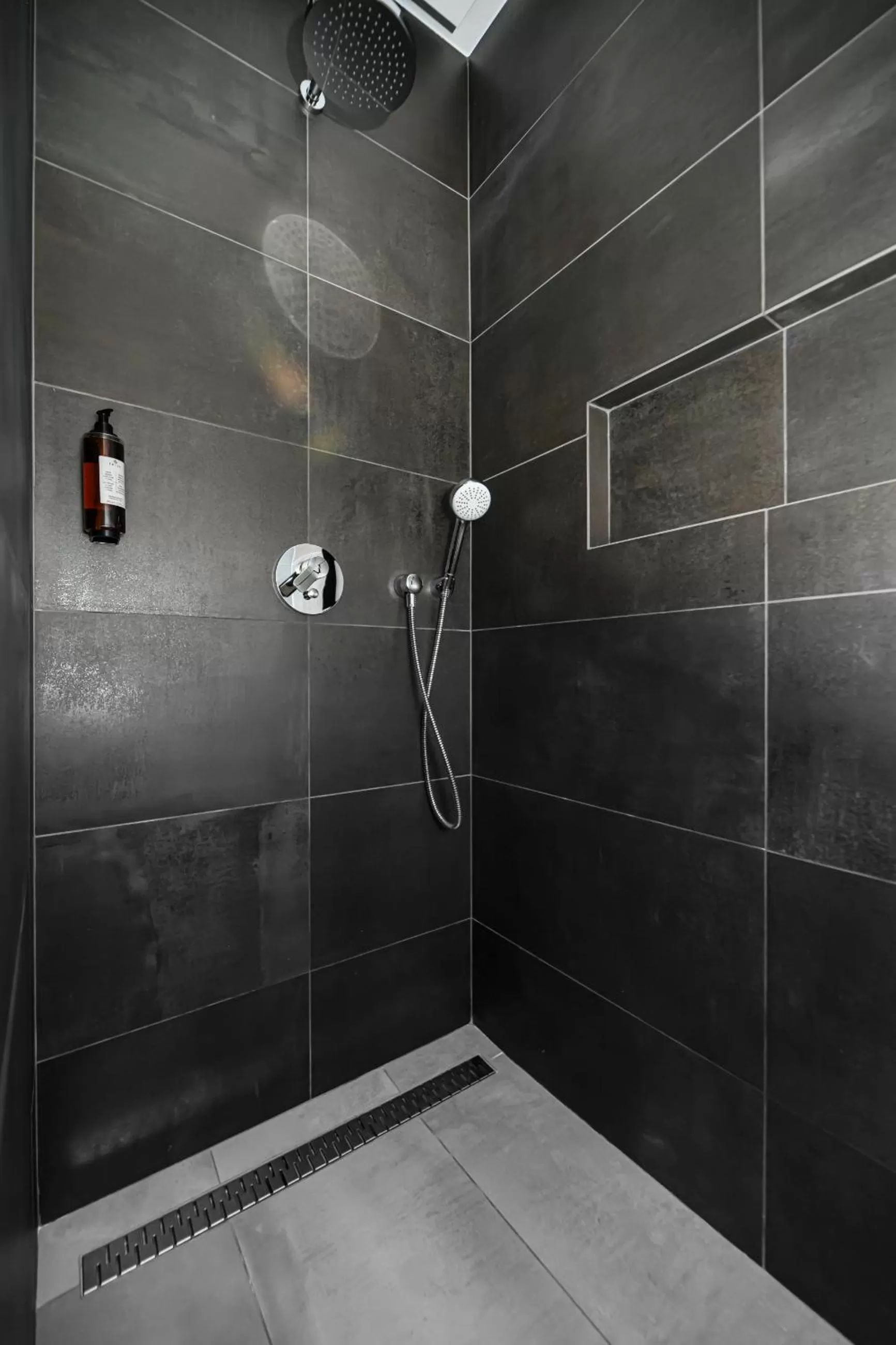 Bathroom in B THE HOTEL