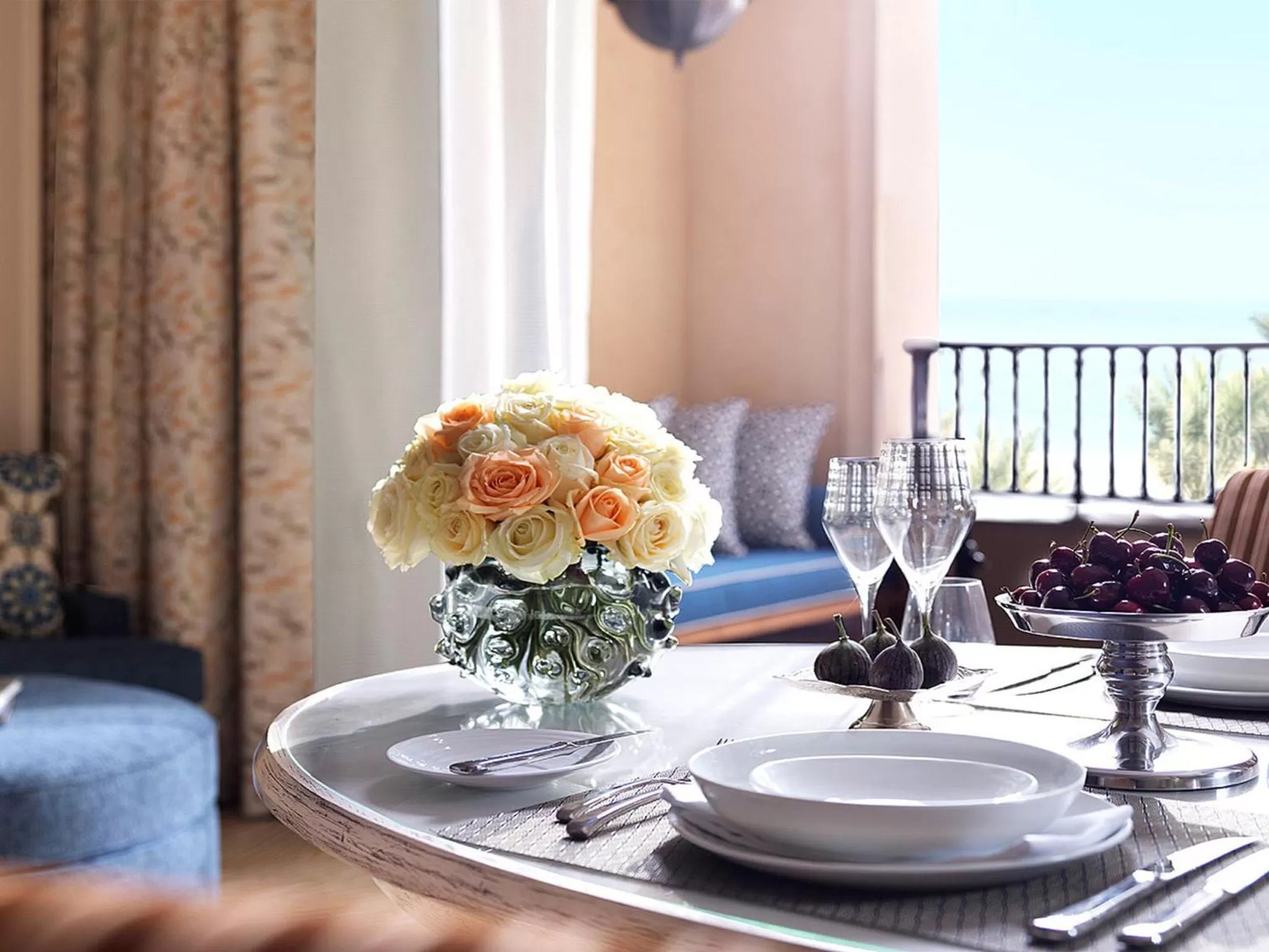Dining area in Four Seasons Resort Dubai at Jumeirah Beach