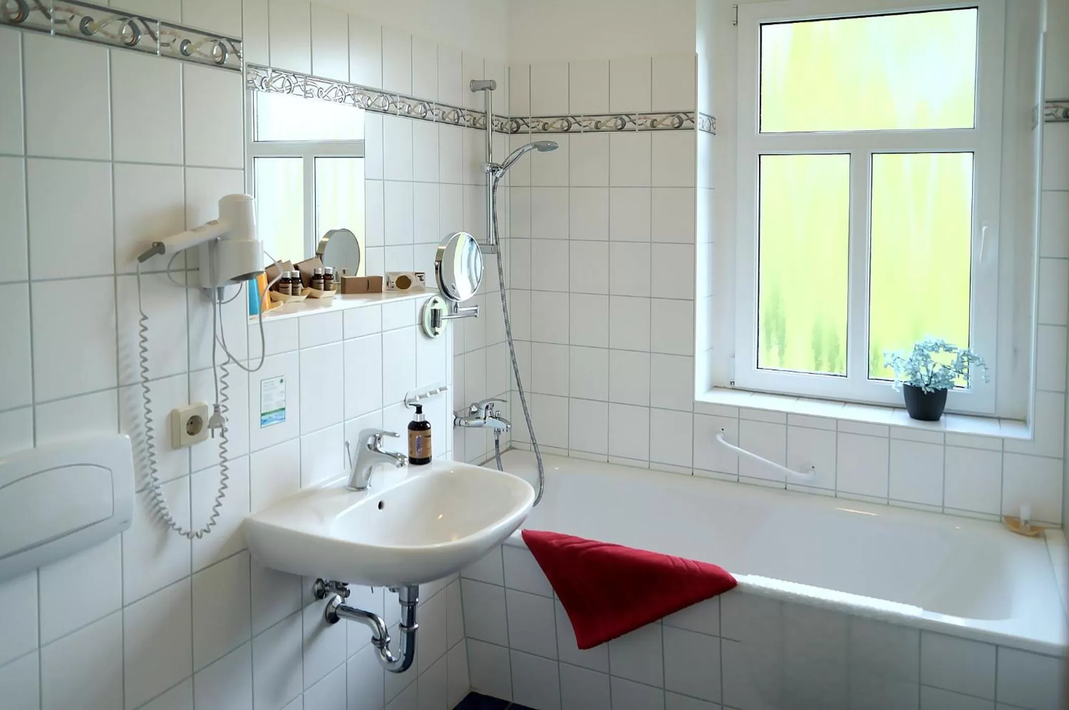 Bathroom in Erzgebirgshotel Misnia Bärenfels