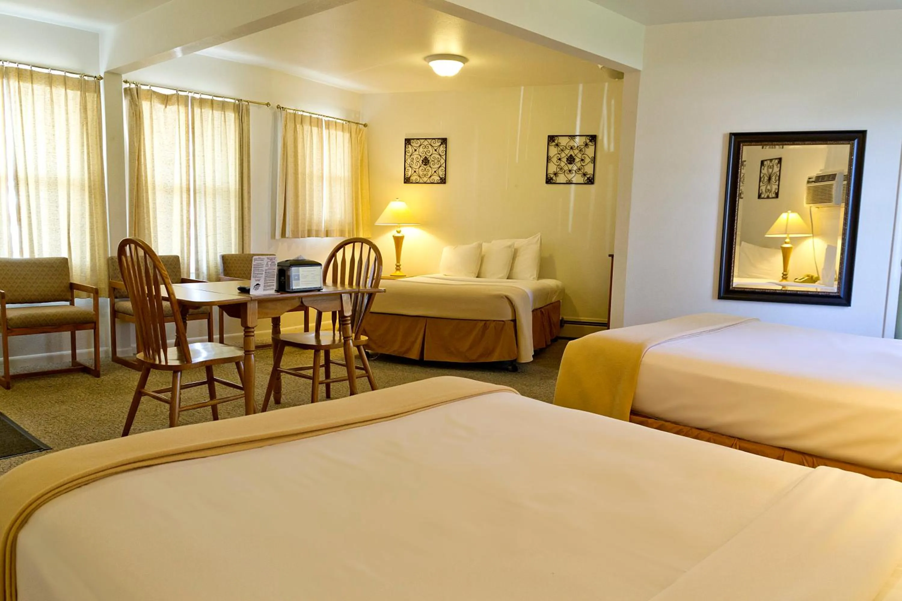 Sunset Lodge Escanaba