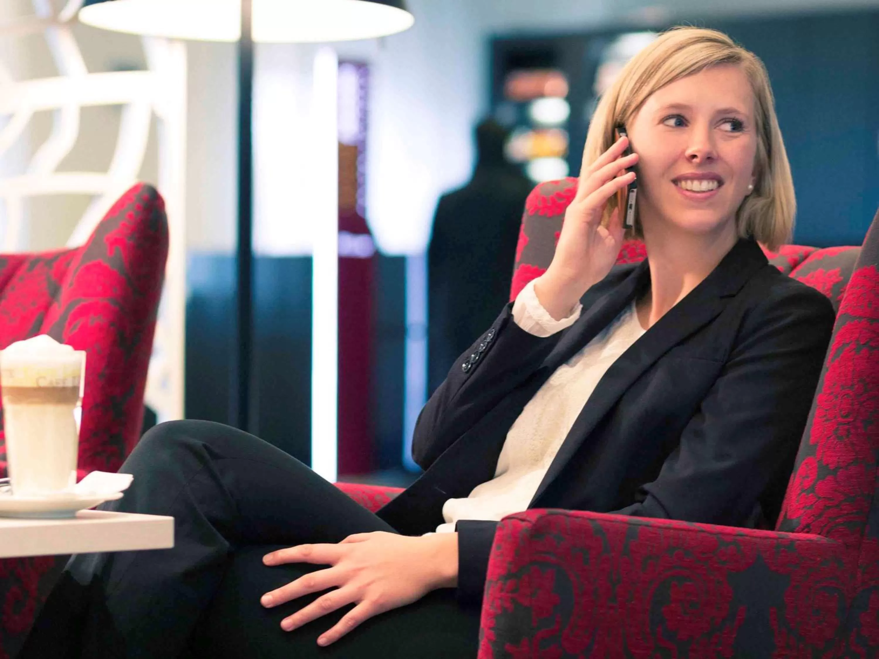 Lounge or bar in Mercure Stuttgart City Center