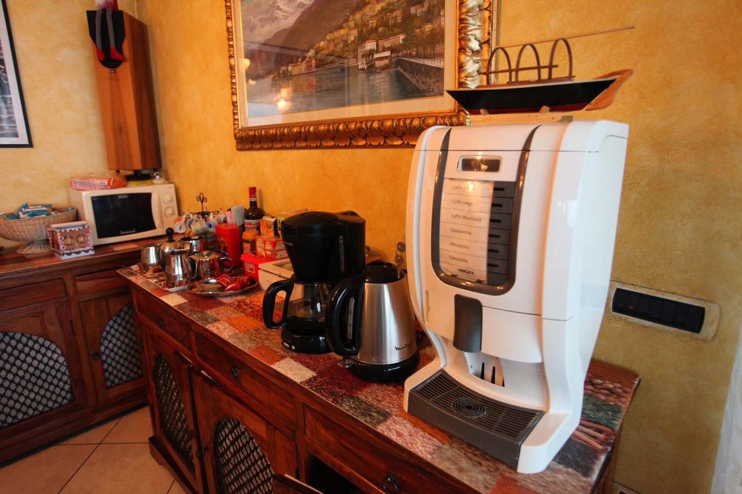 Food and drinks in B&B Villa Anita