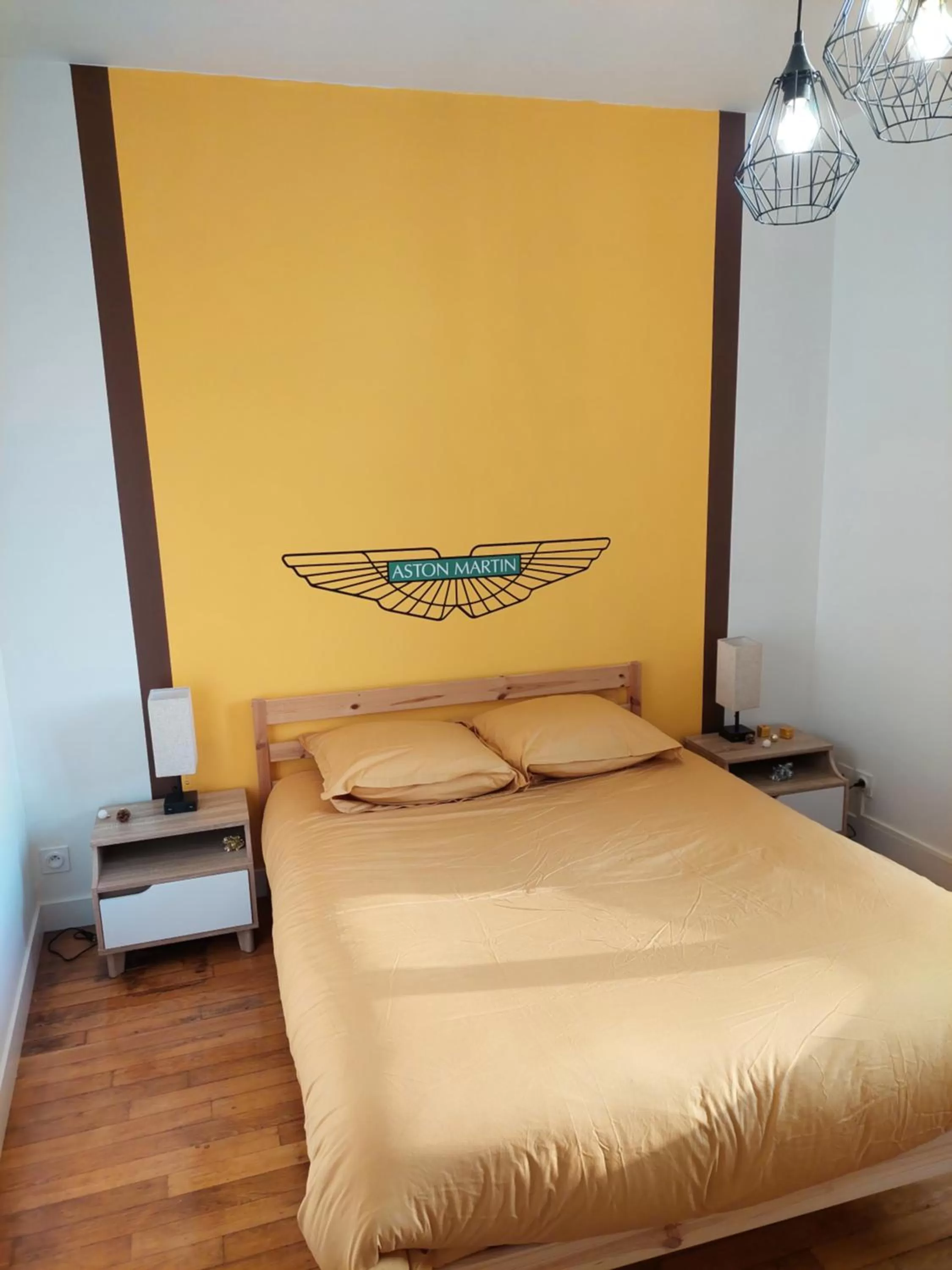 Bedroom, Bed in Kilomètre 99