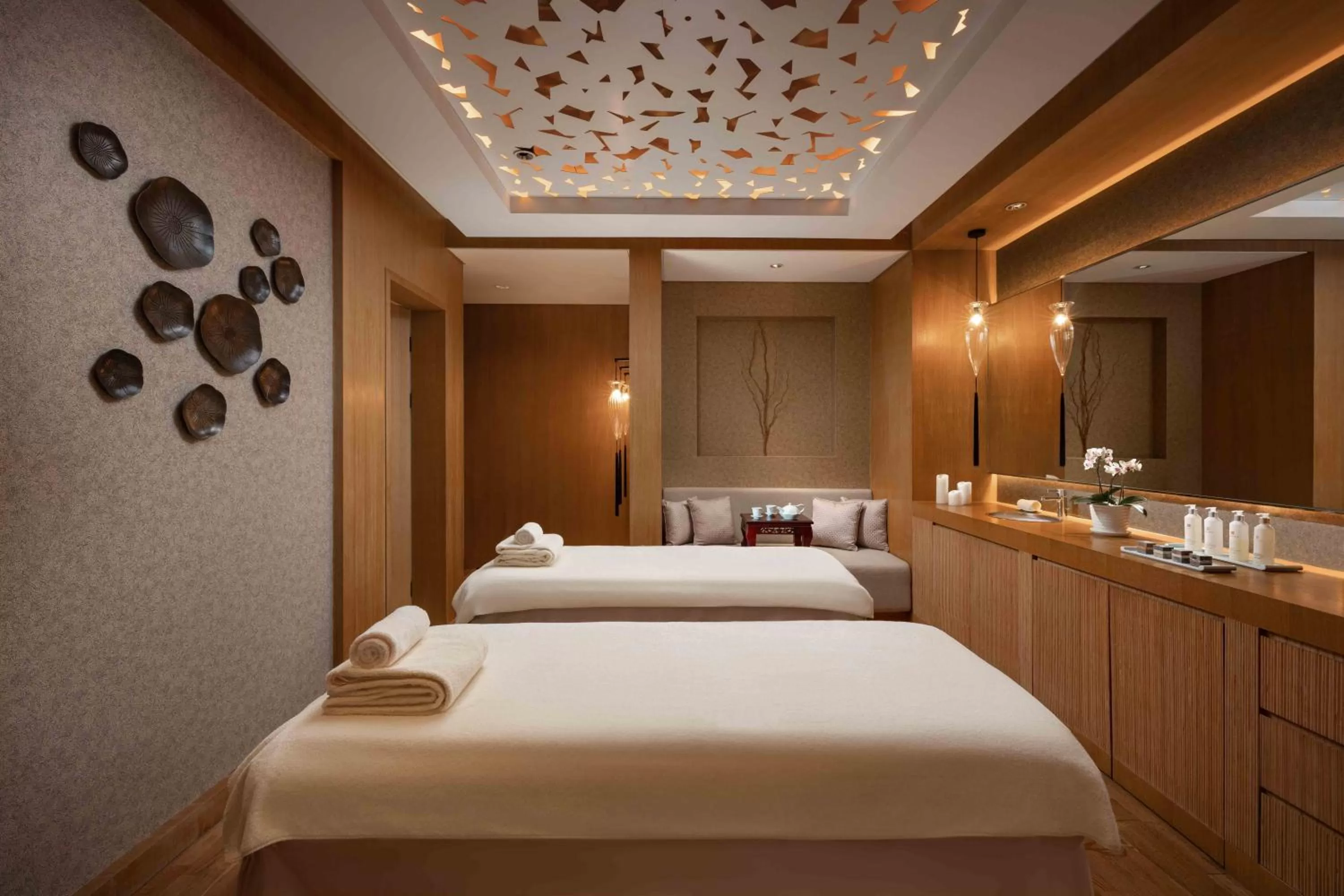 Spa and wellness centre/facilities, Bed in Shangri-La Nanjing