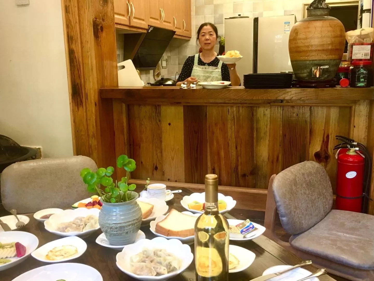 Staff in Yuelu Homestay