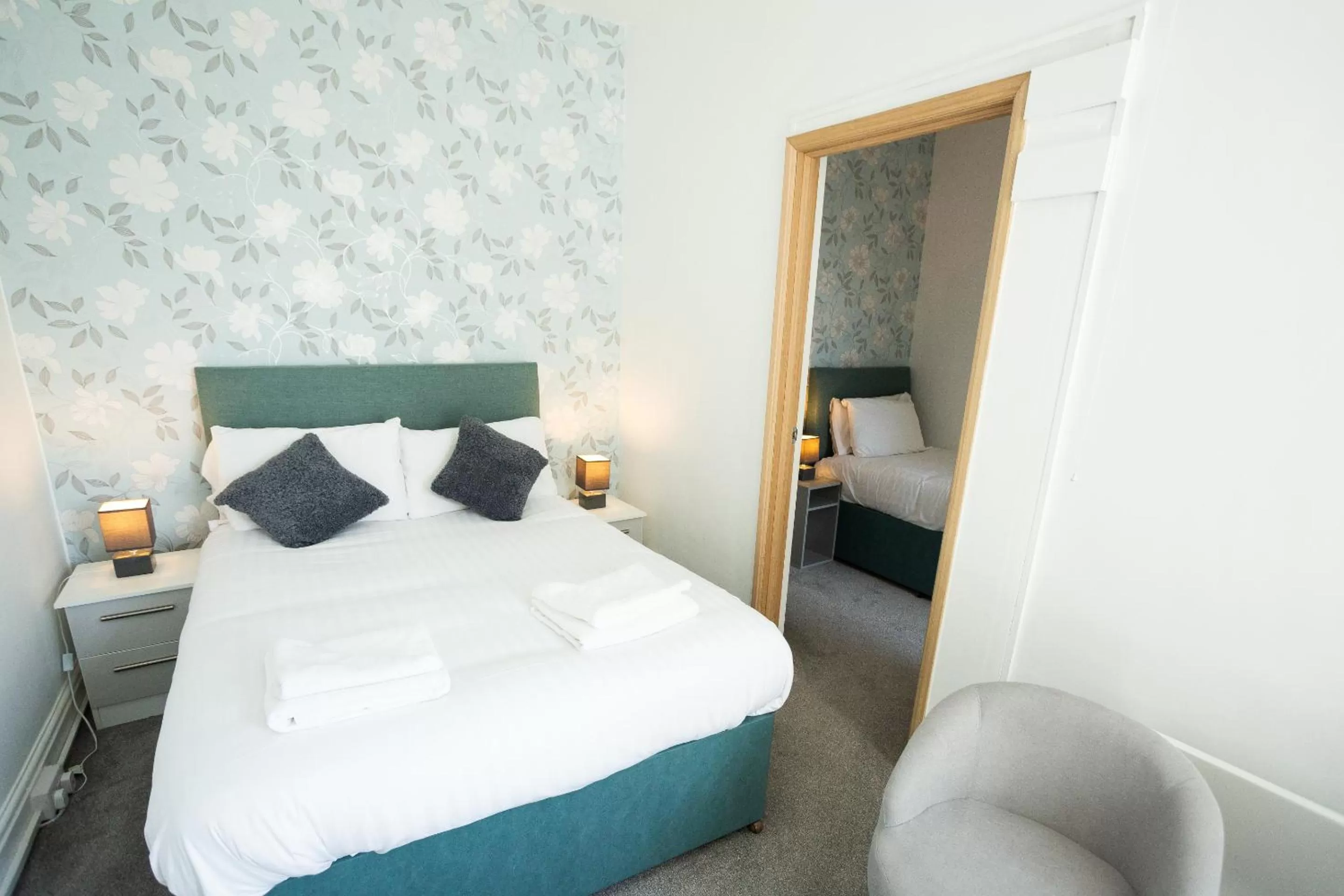 Bedroom in The Sea Lynn