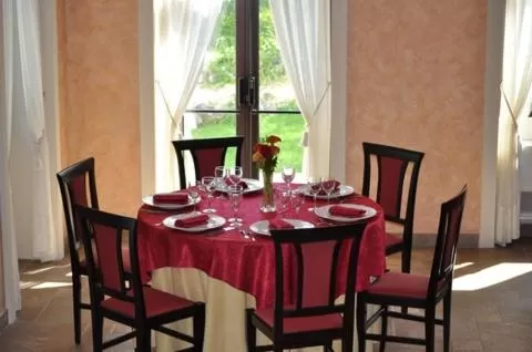 Restaurant/Places to Eat in Grikò Country Hotel