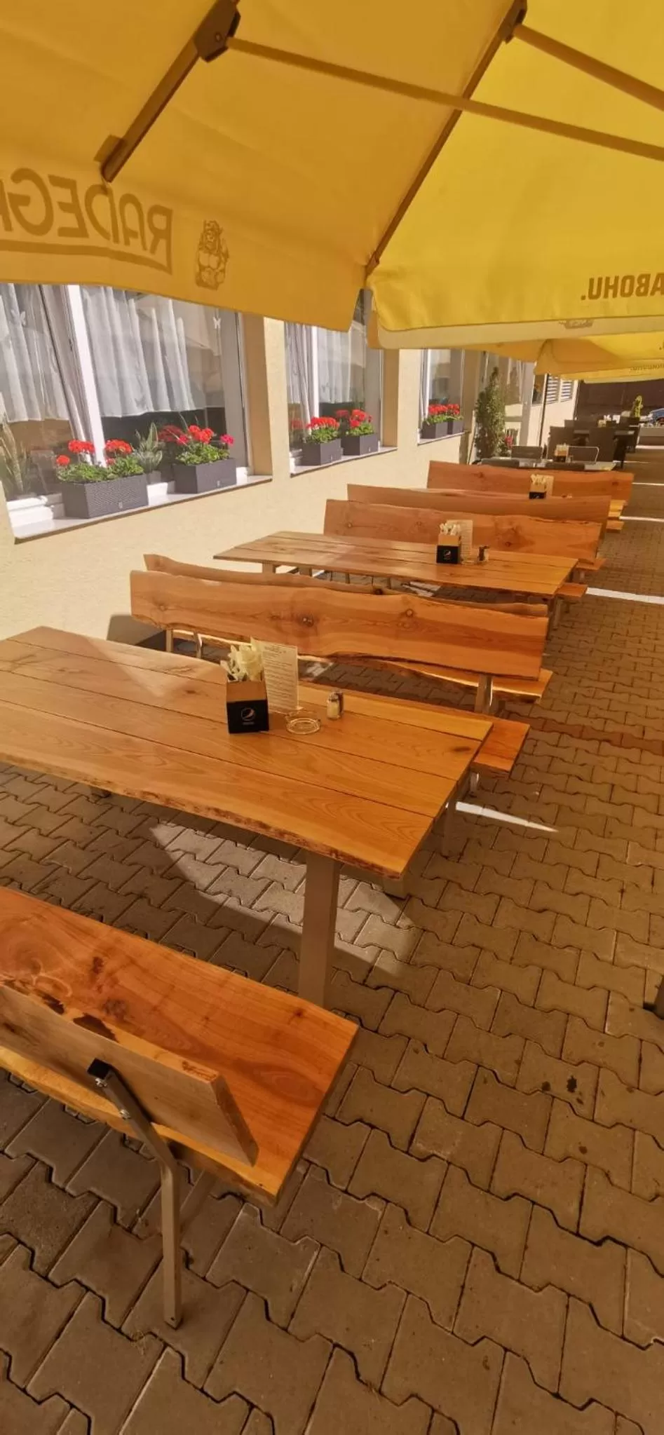 Restaurant/Places to Eat in Hotel Garni