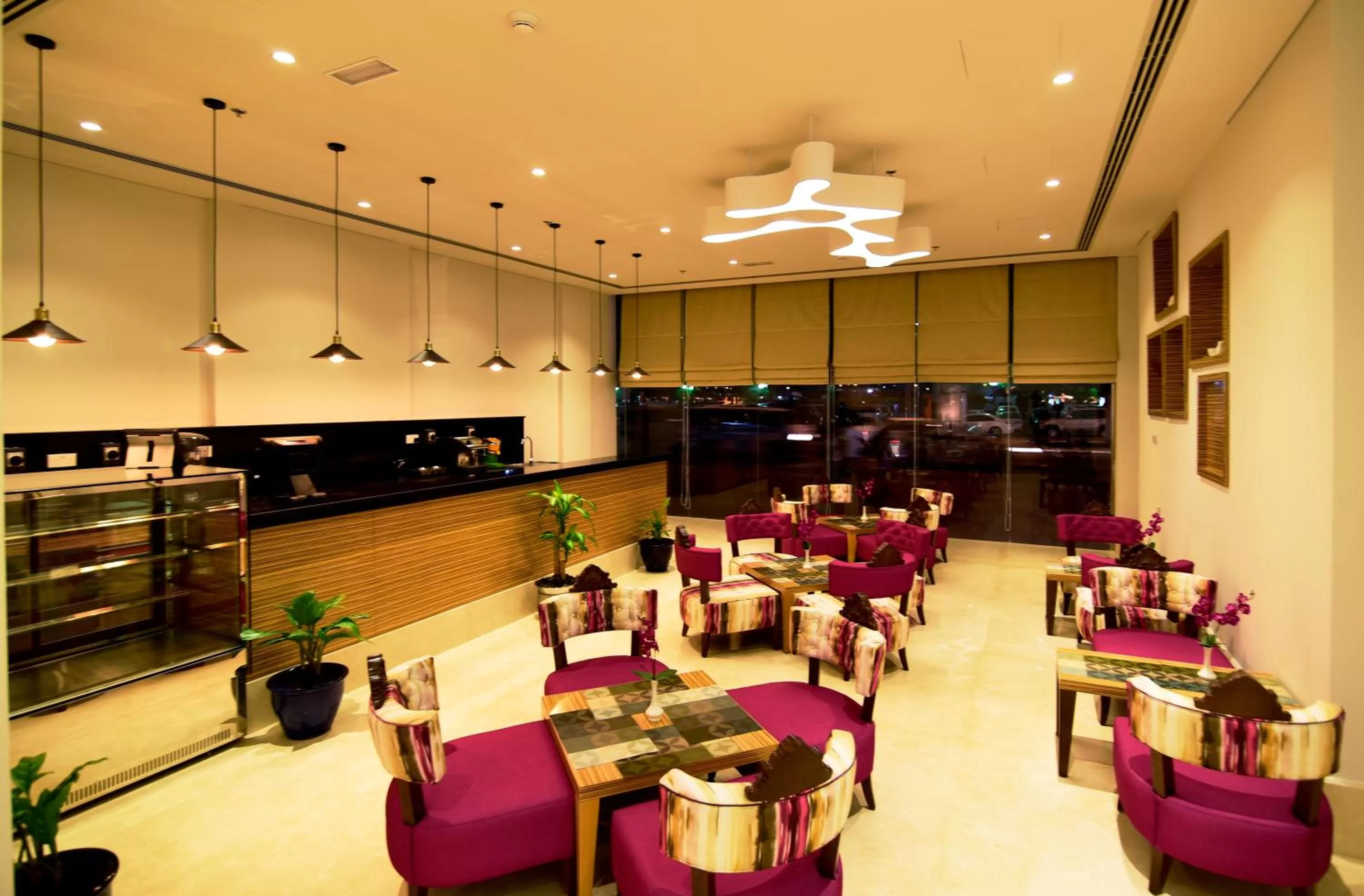 Restaurant/places to eat in Best Western Plus Pearl Creek