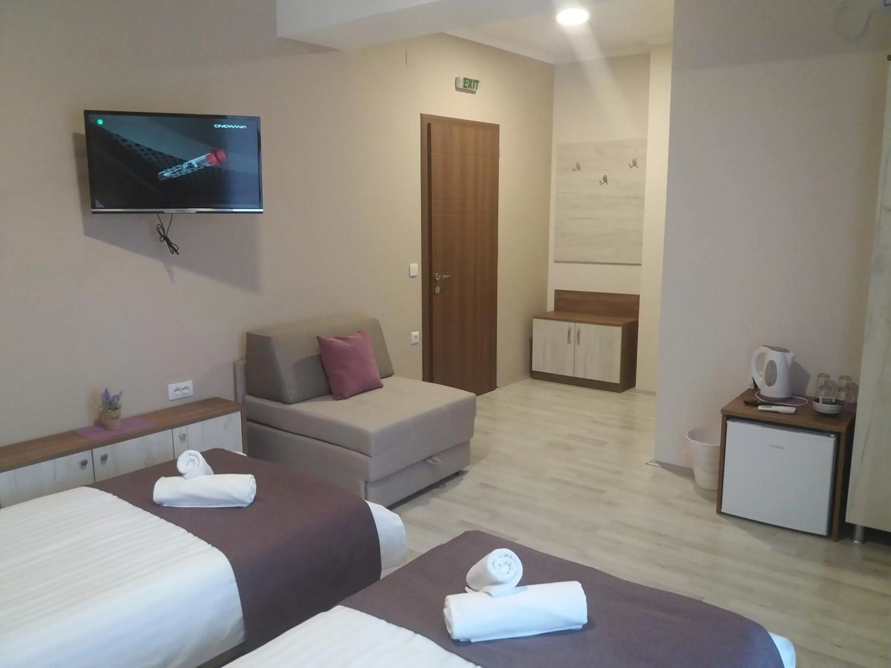 TV/Entertainment Center in Boulevard Apartments