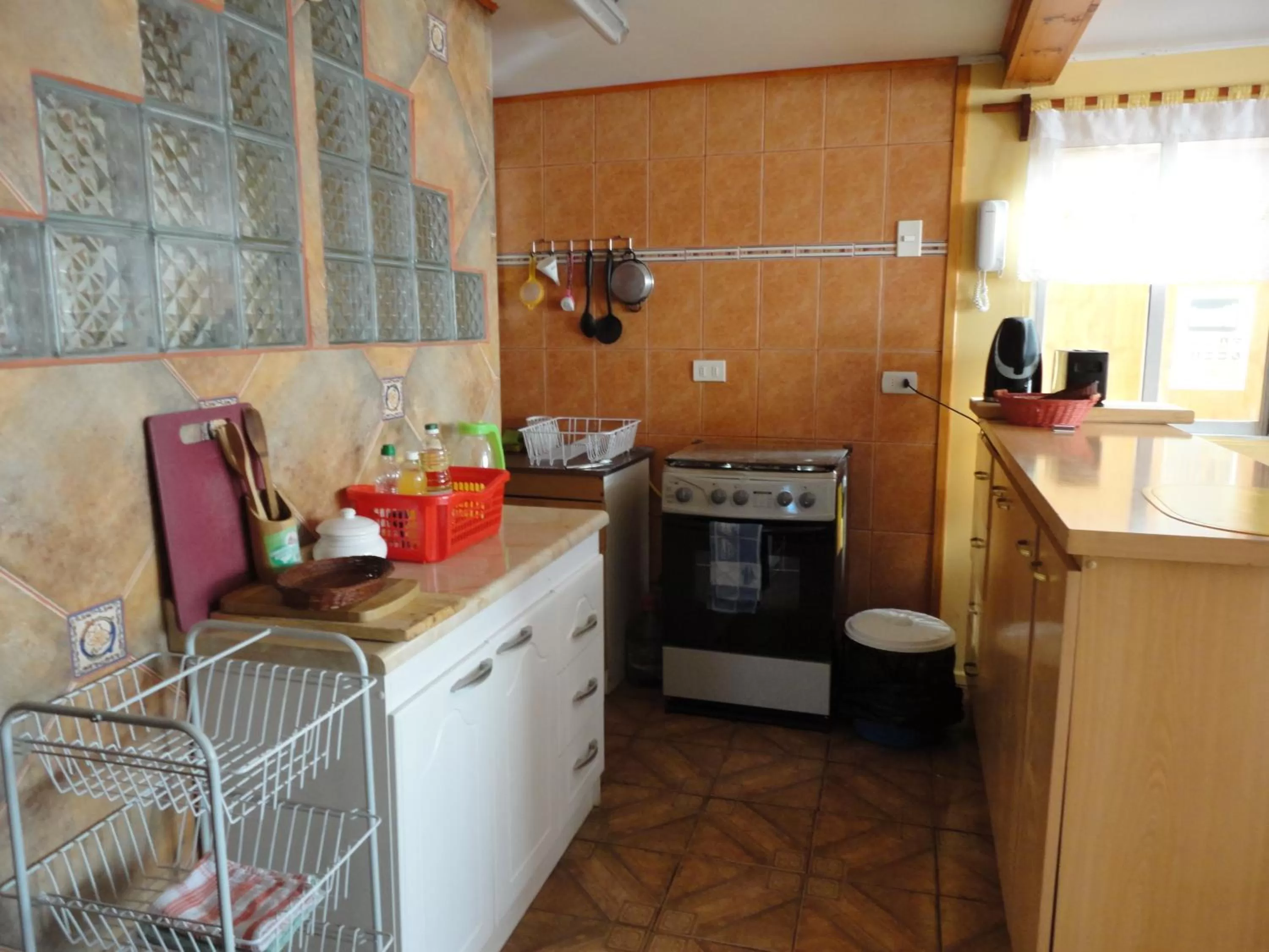 Kitchen or kitchenette, Kitchen/Kitchenette in Hostal Miramar