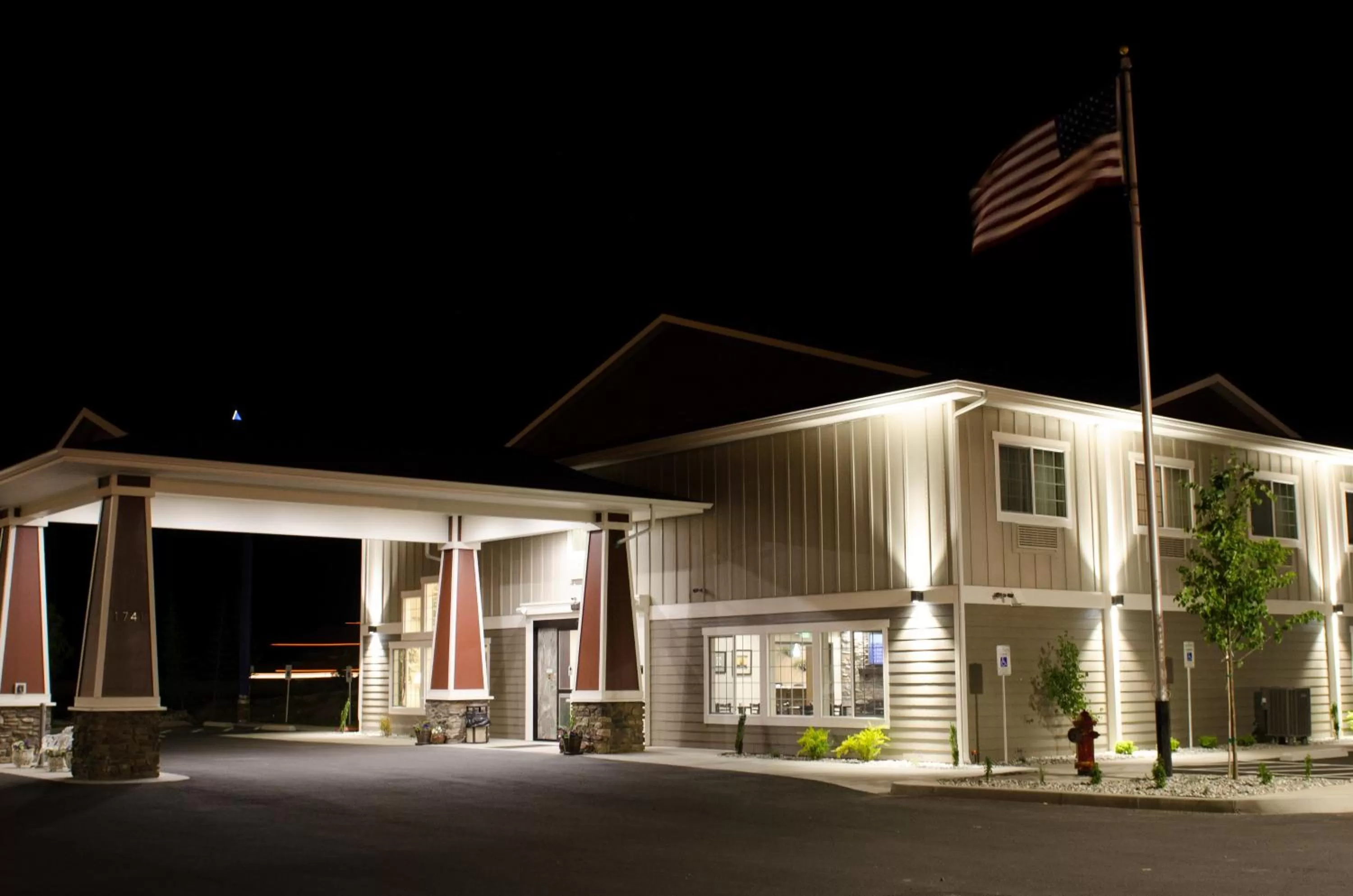 Facade/entrance in Inn at Moses Lake