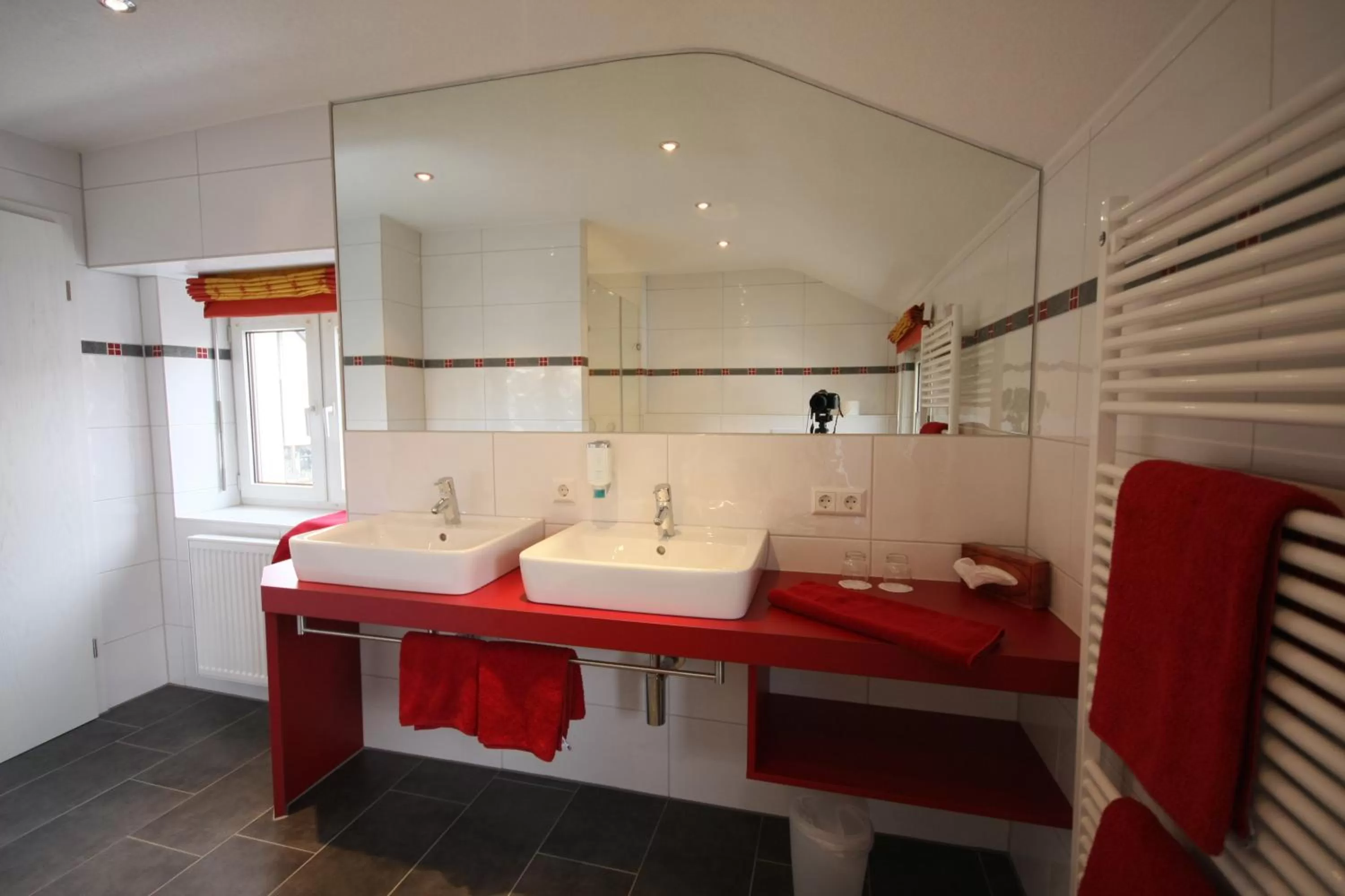 Bathroom in Hotel-Restaurant Schwanen