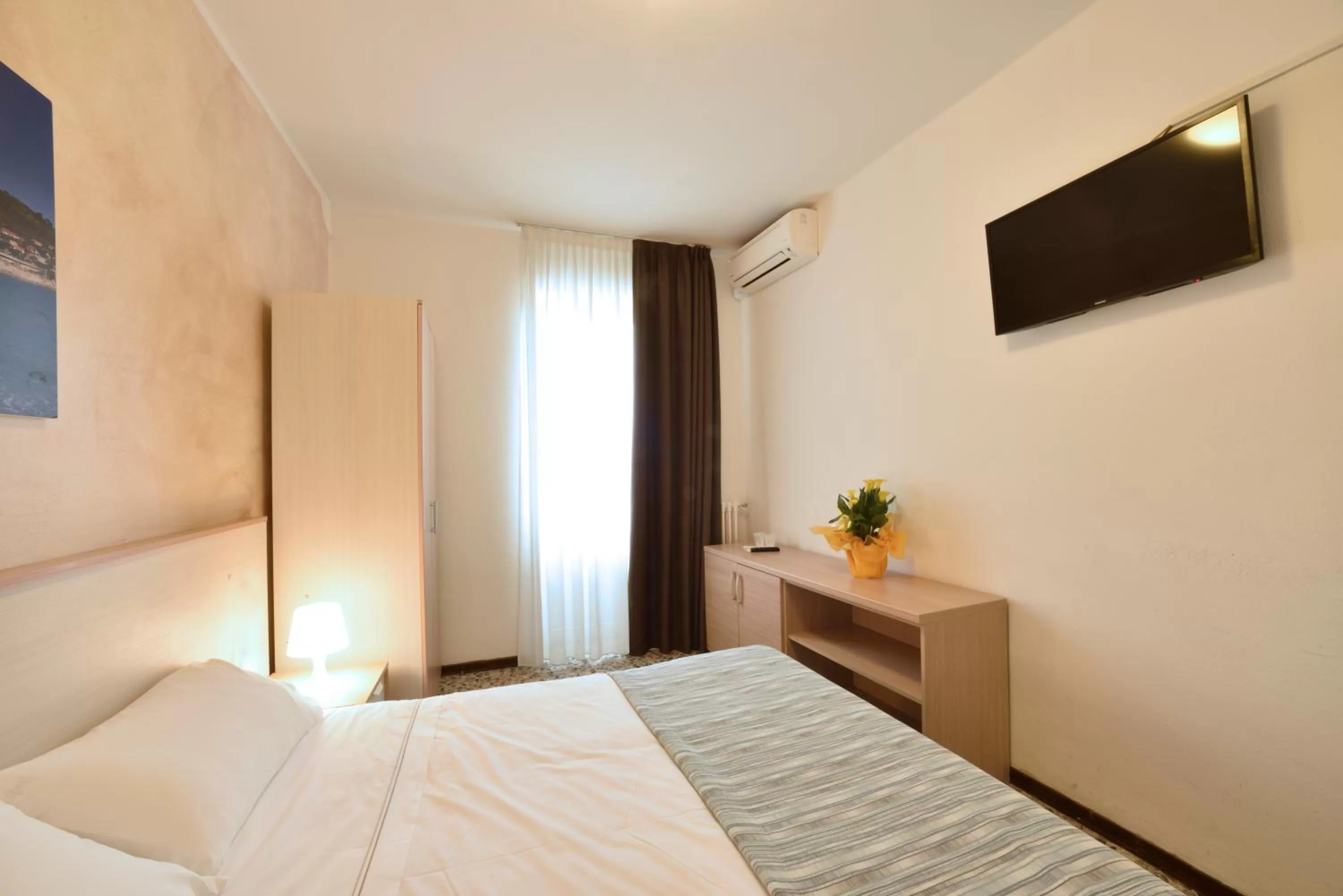 Bed in Hotel Ristorante La Marina Mhotelsgroup