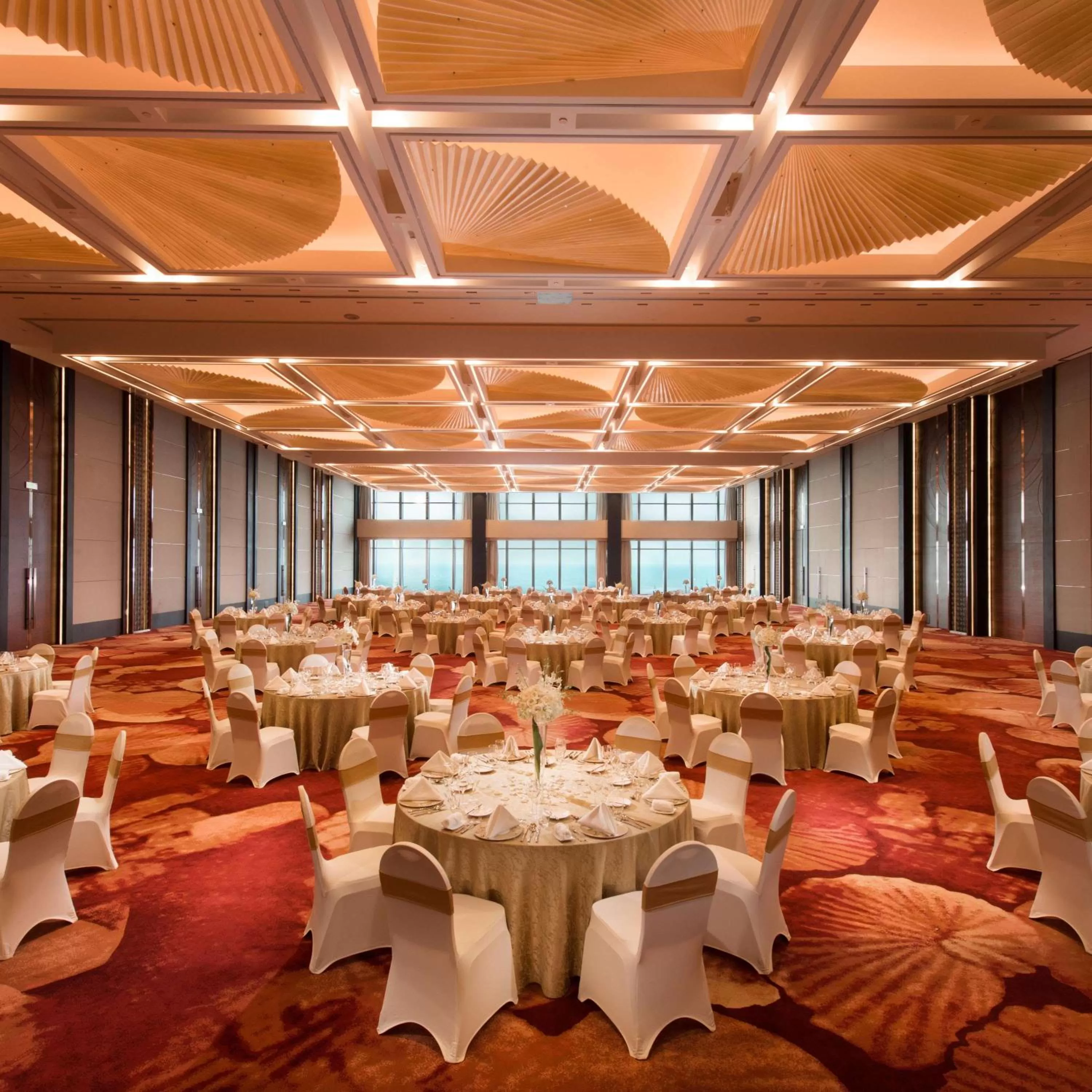 Meeting/conference room in Hilton Yantai Golden Coast