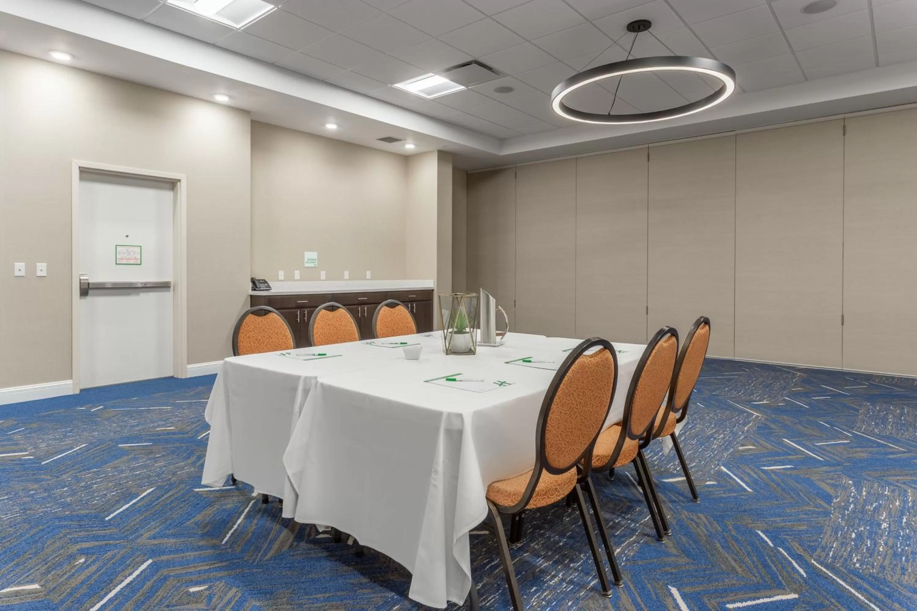 Meeting/conference room in Holiday Inn & Suites - Jefferson City by IHG