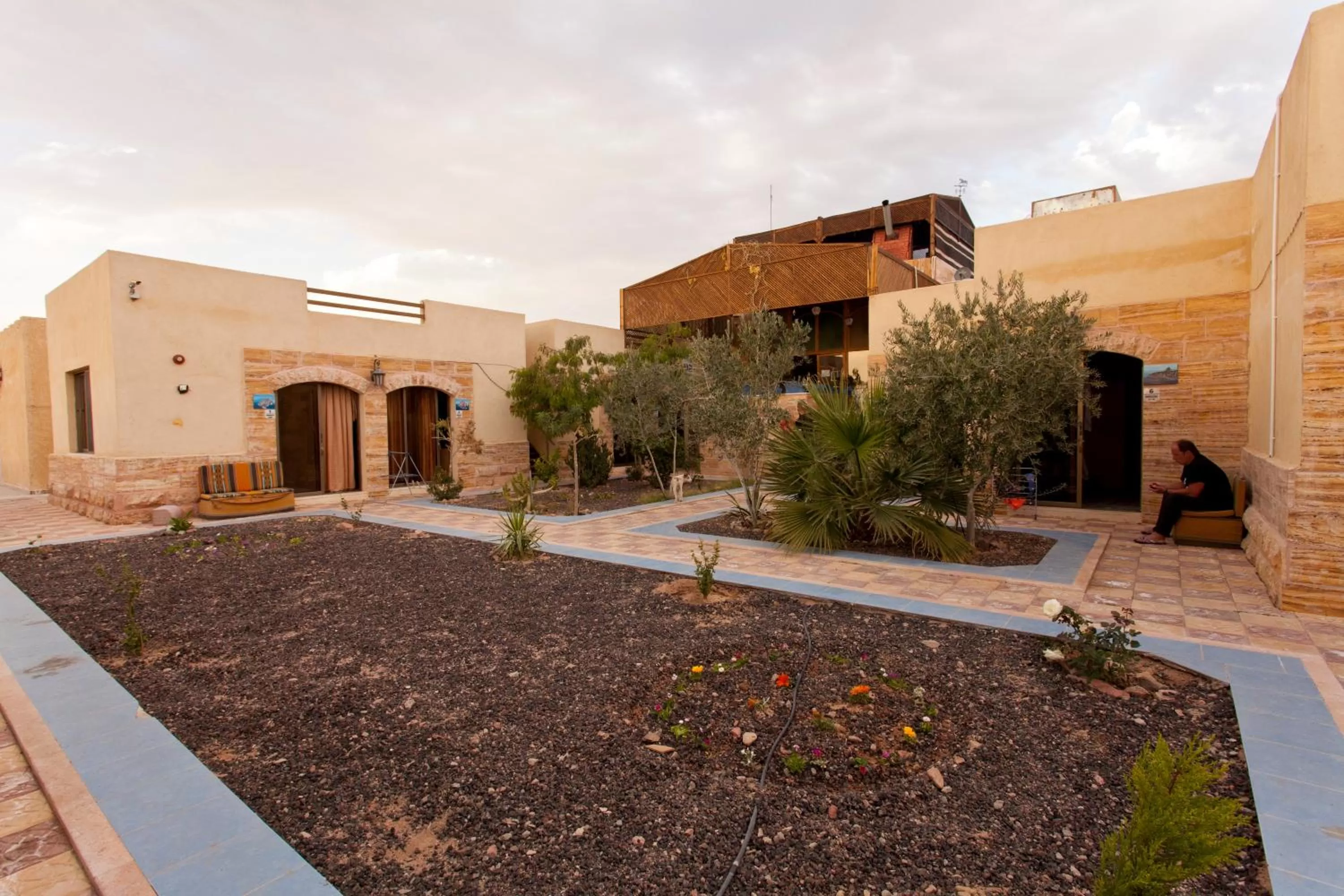 Garden, Property Building in Arab Divers Dive Center and Bed & Breakfast