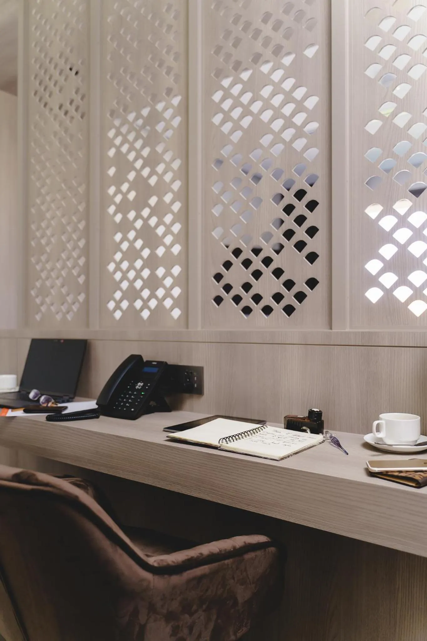 hair dresser in Fifth Pattaya Jomtien By Shiwalai Int