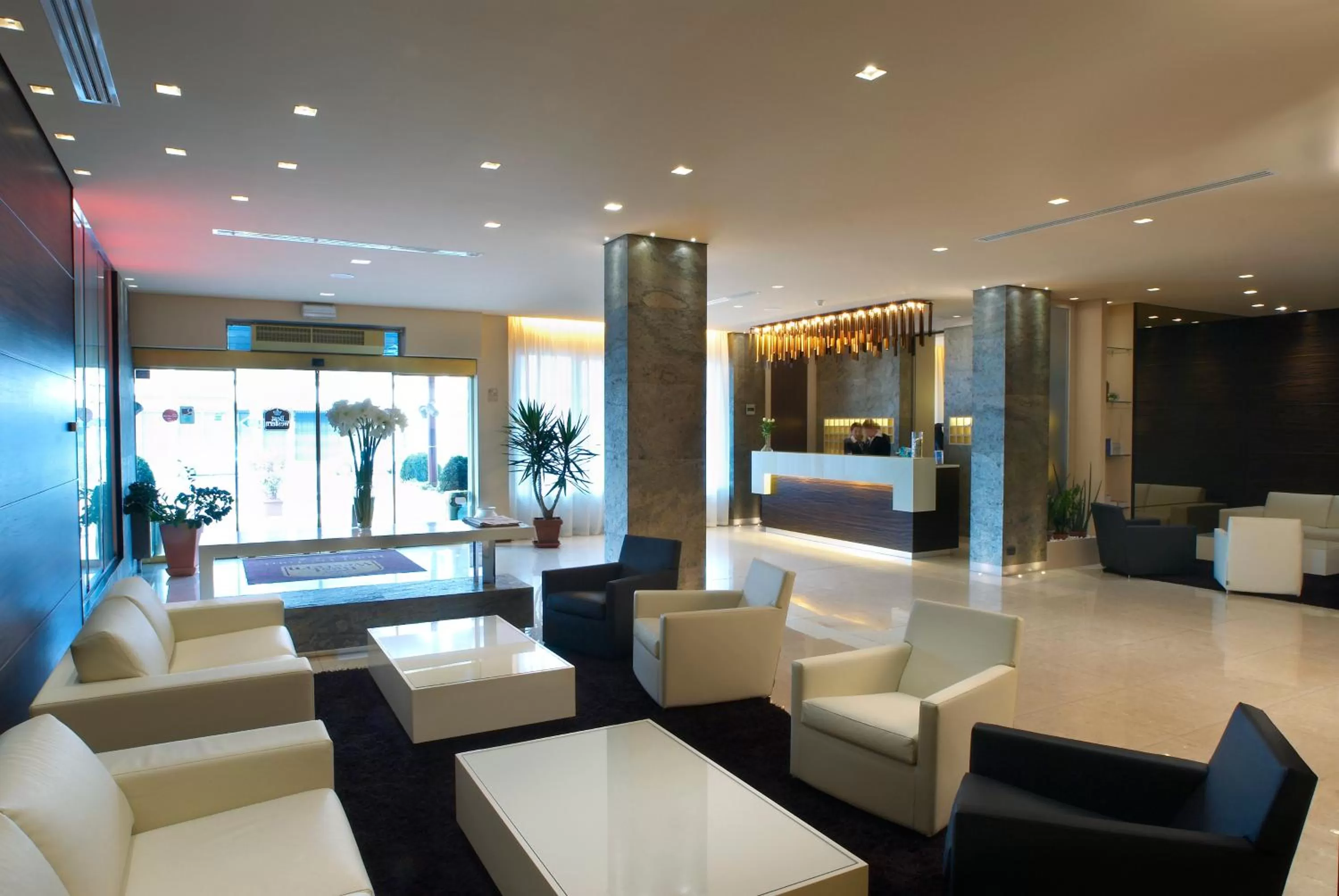 Lobby or reception in Best Western Hotel Tre Torri