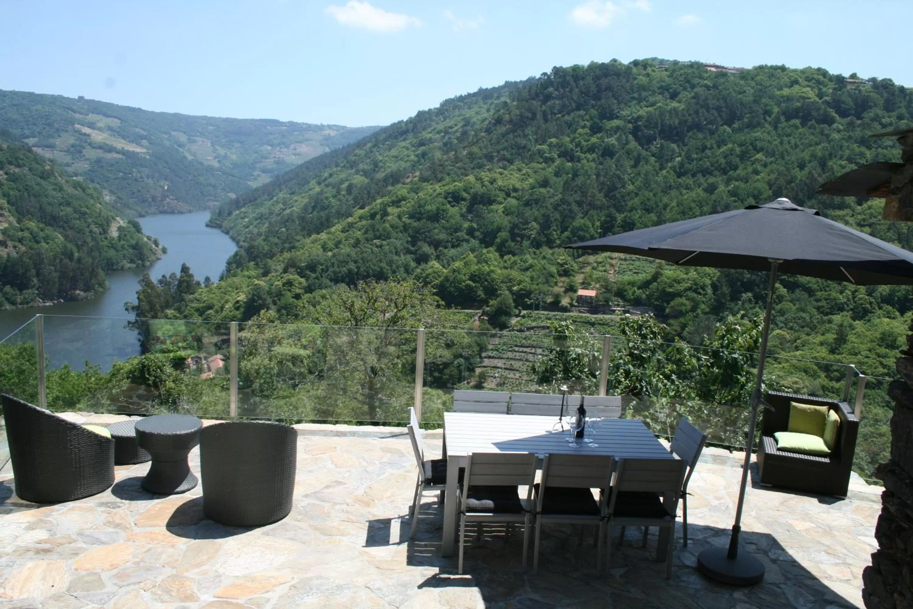 Facade/entrance in Cabo Do Mundo Casa Rural