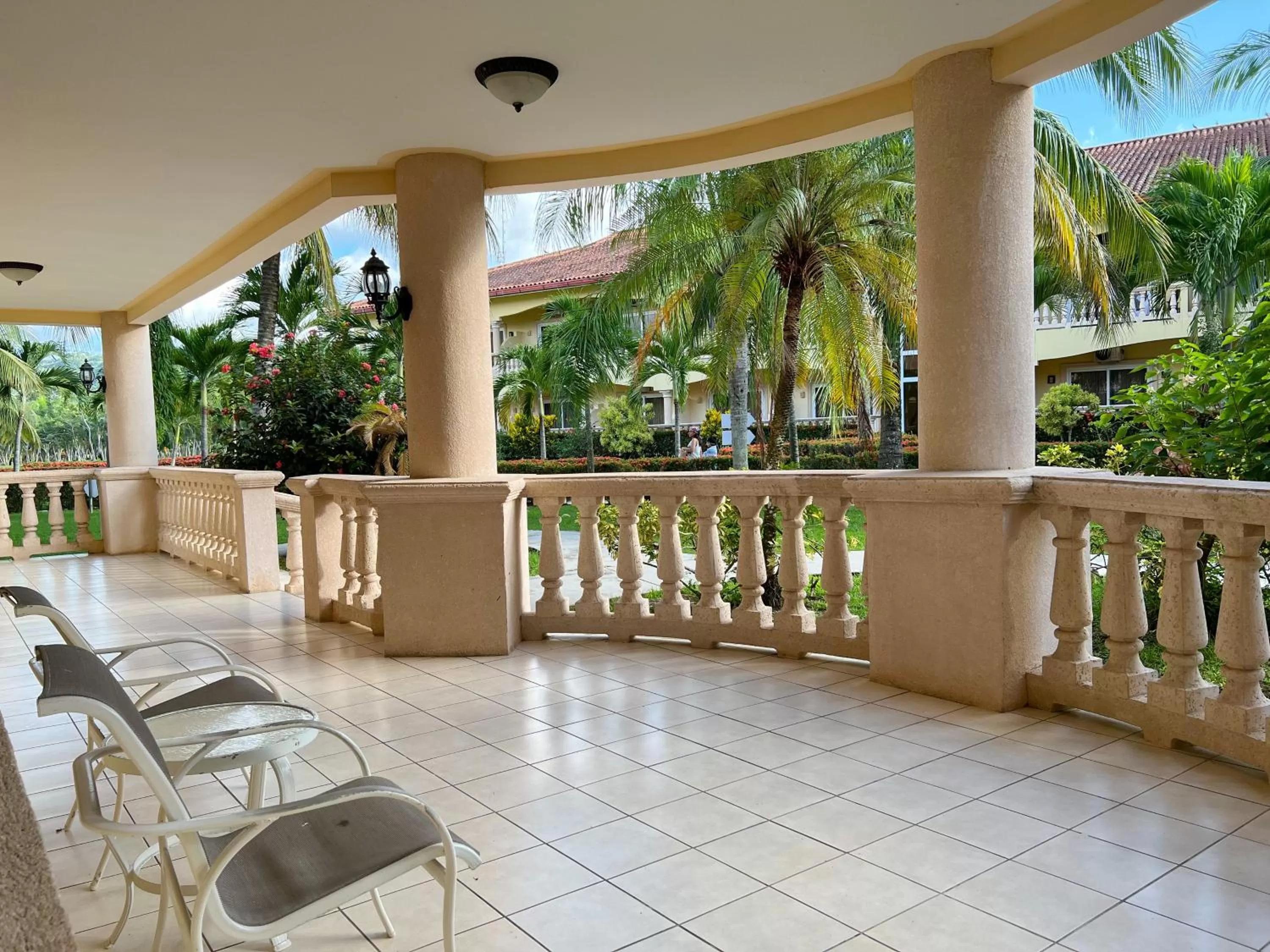 Balcony/Terrace in La Ensenada Beach Resort