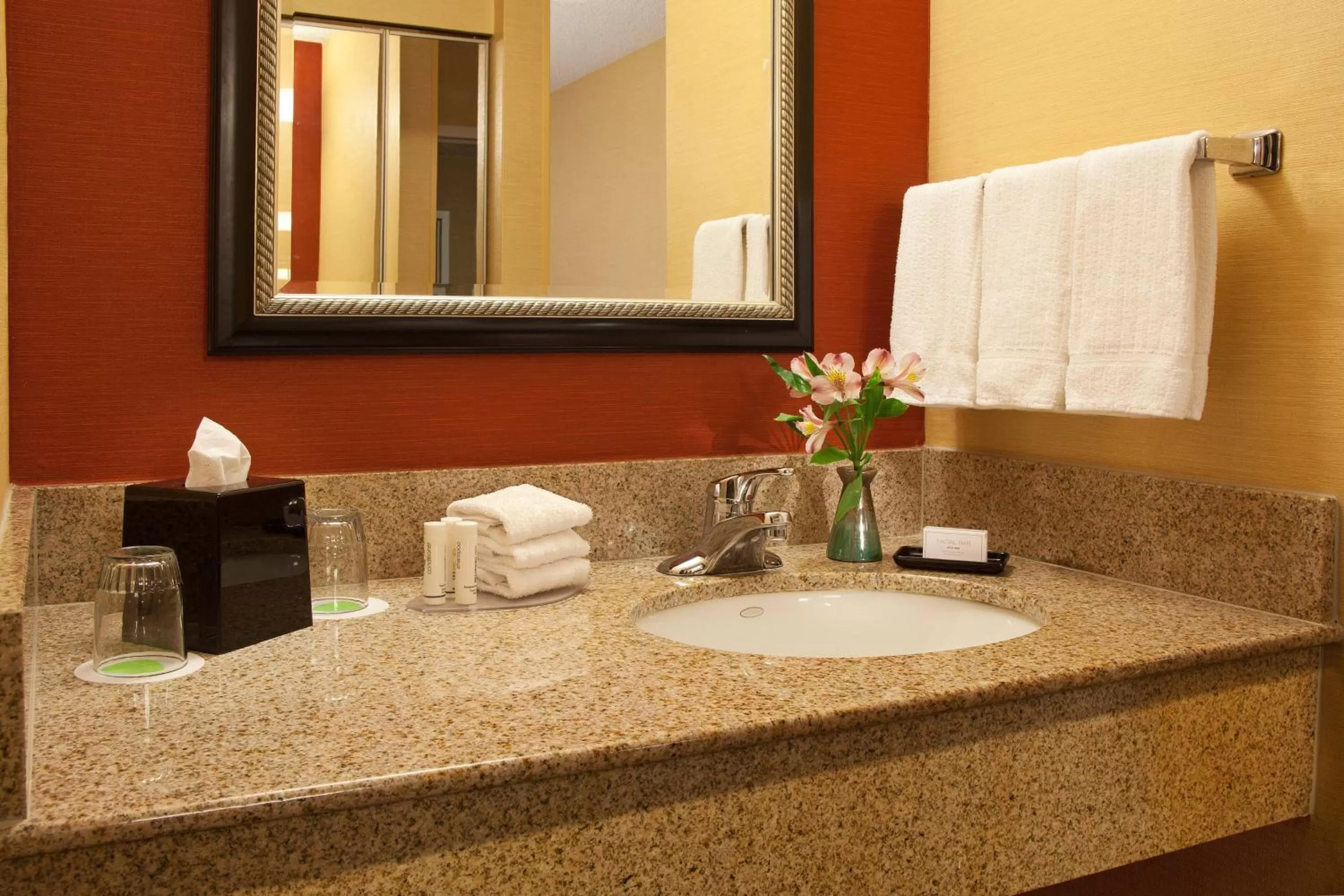 One-Bedroom Suite with Two Double Beds in Courtyard Spokane Downtown at the Convention Center