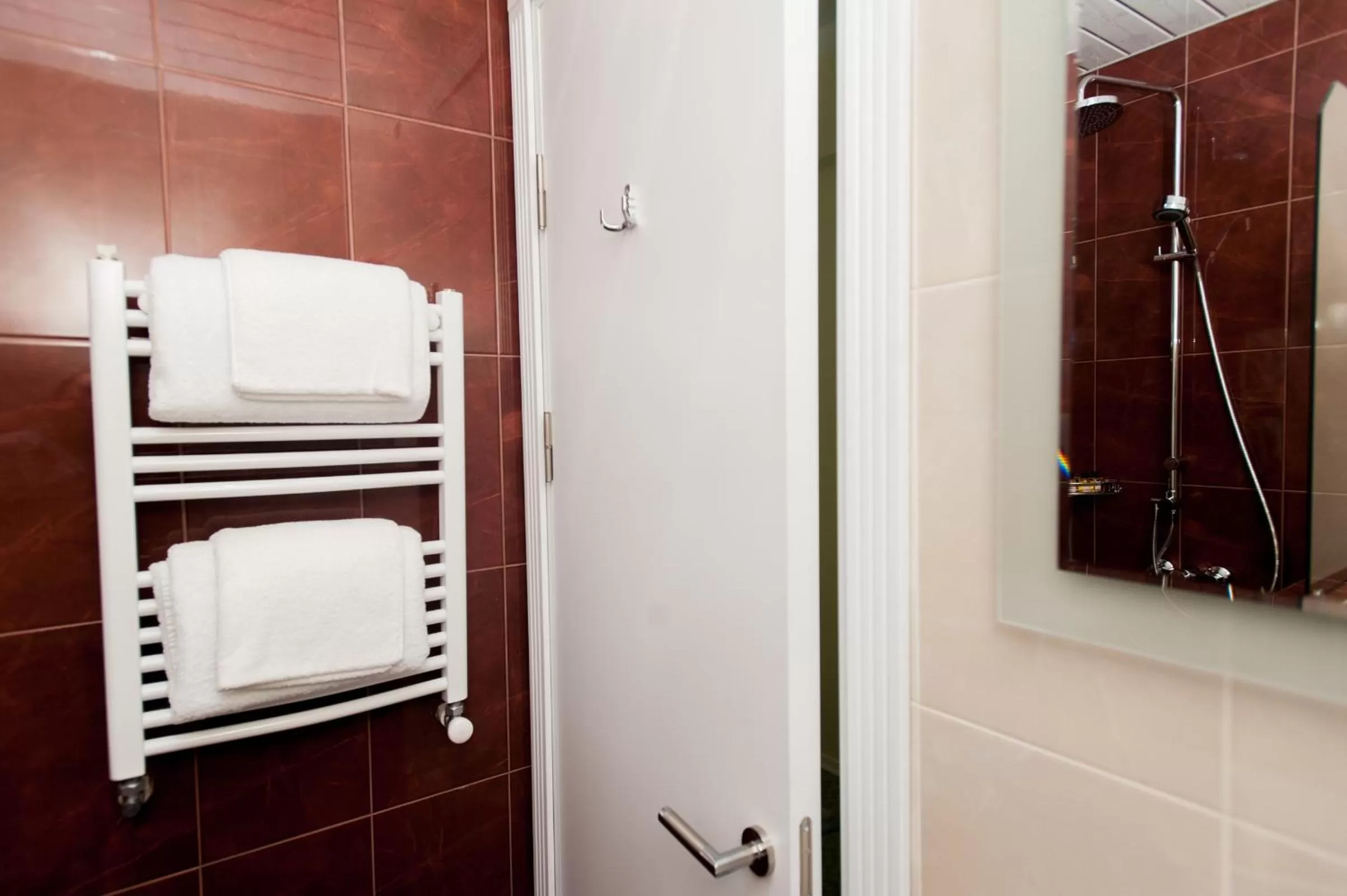 Bathroom in Piazza Four Colours