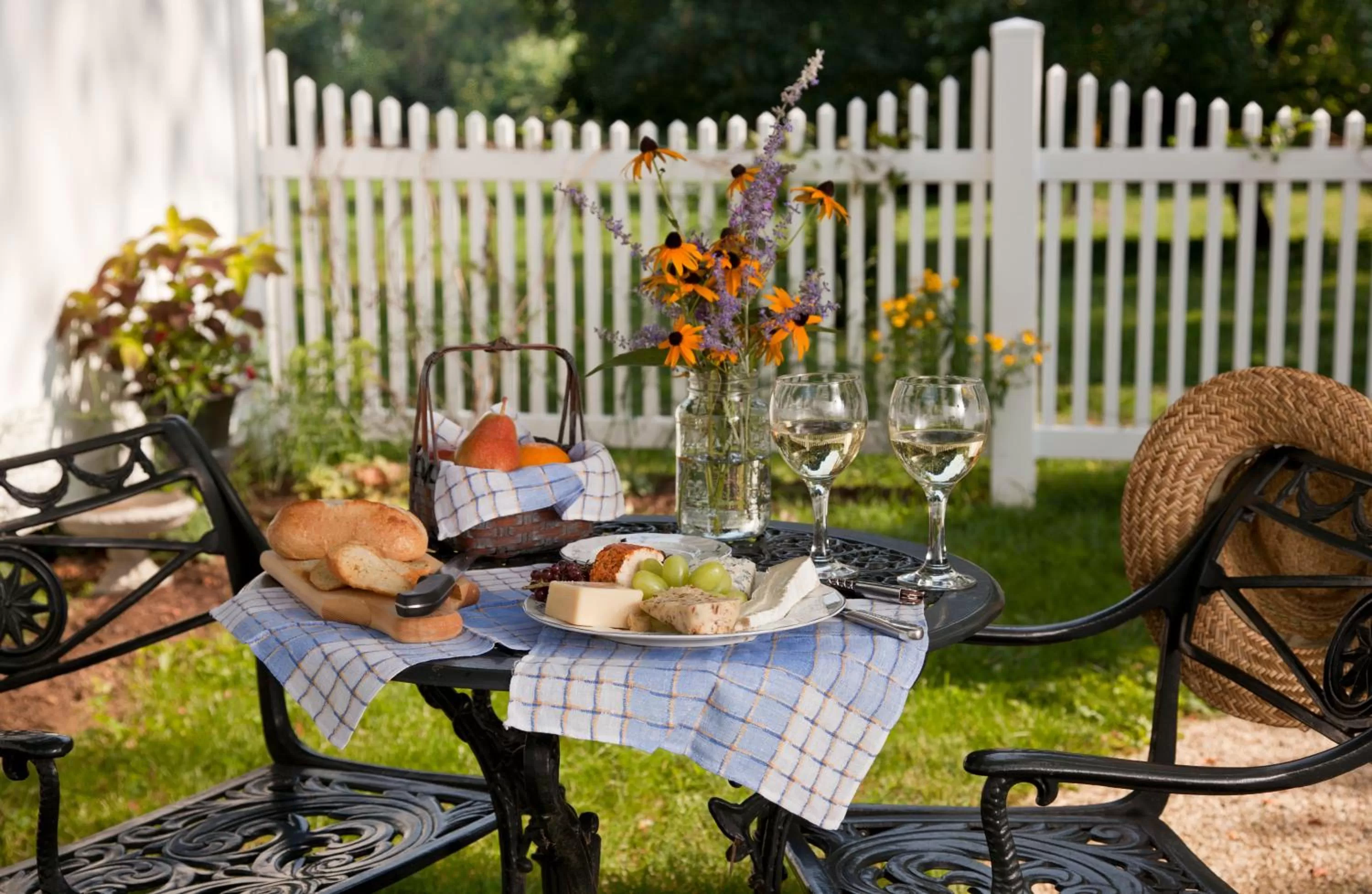 Food in Brampton Bed and Breakfast Inn