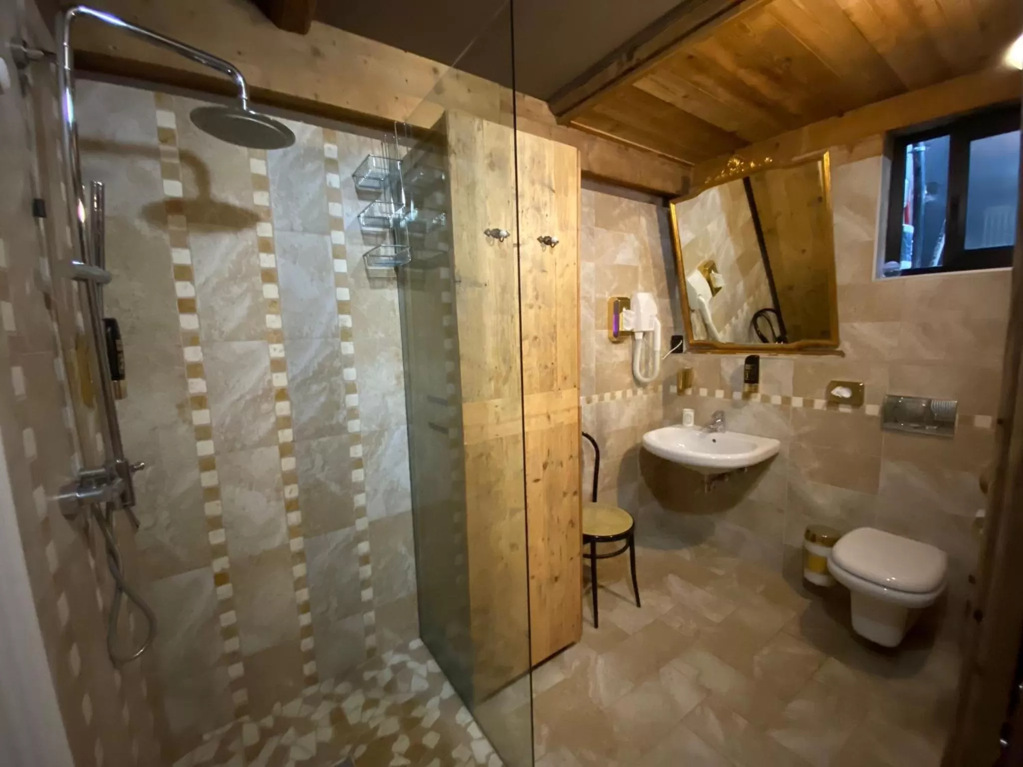 Shower, Bathroom in Le Fate Corbezzole